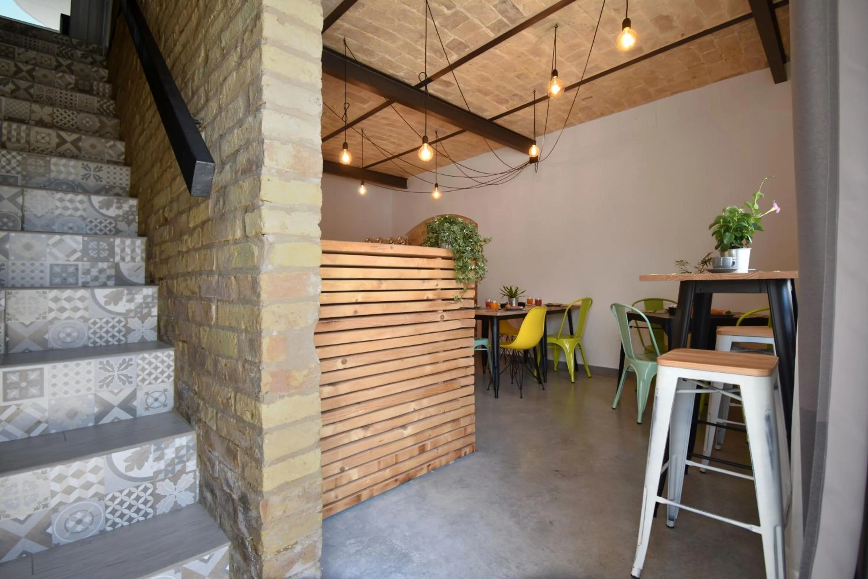 Facade/entrance in Al Faro Bianco B&B e Residence con parcheggio