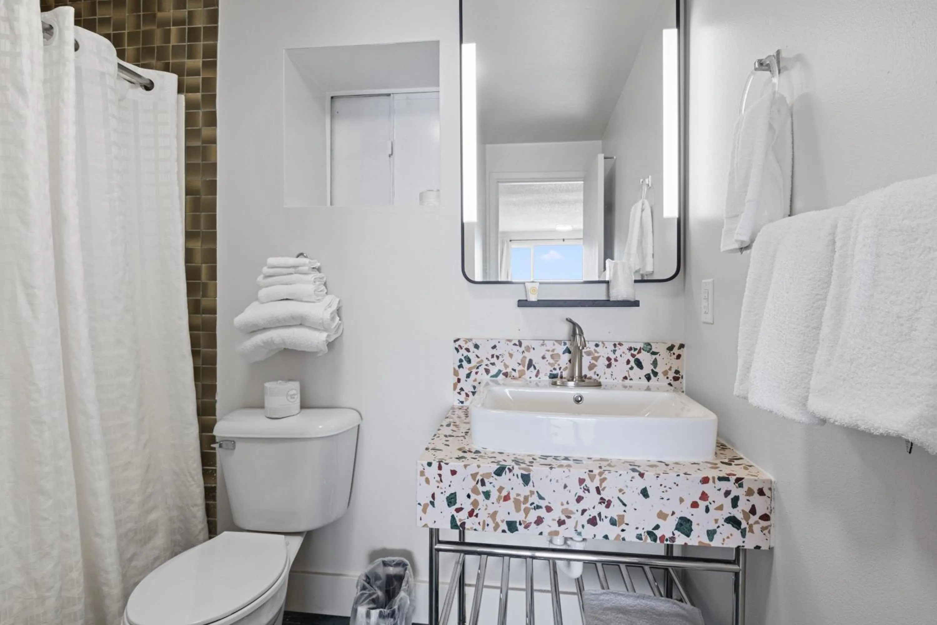 Bathroom in Seagull Beachfront Inn