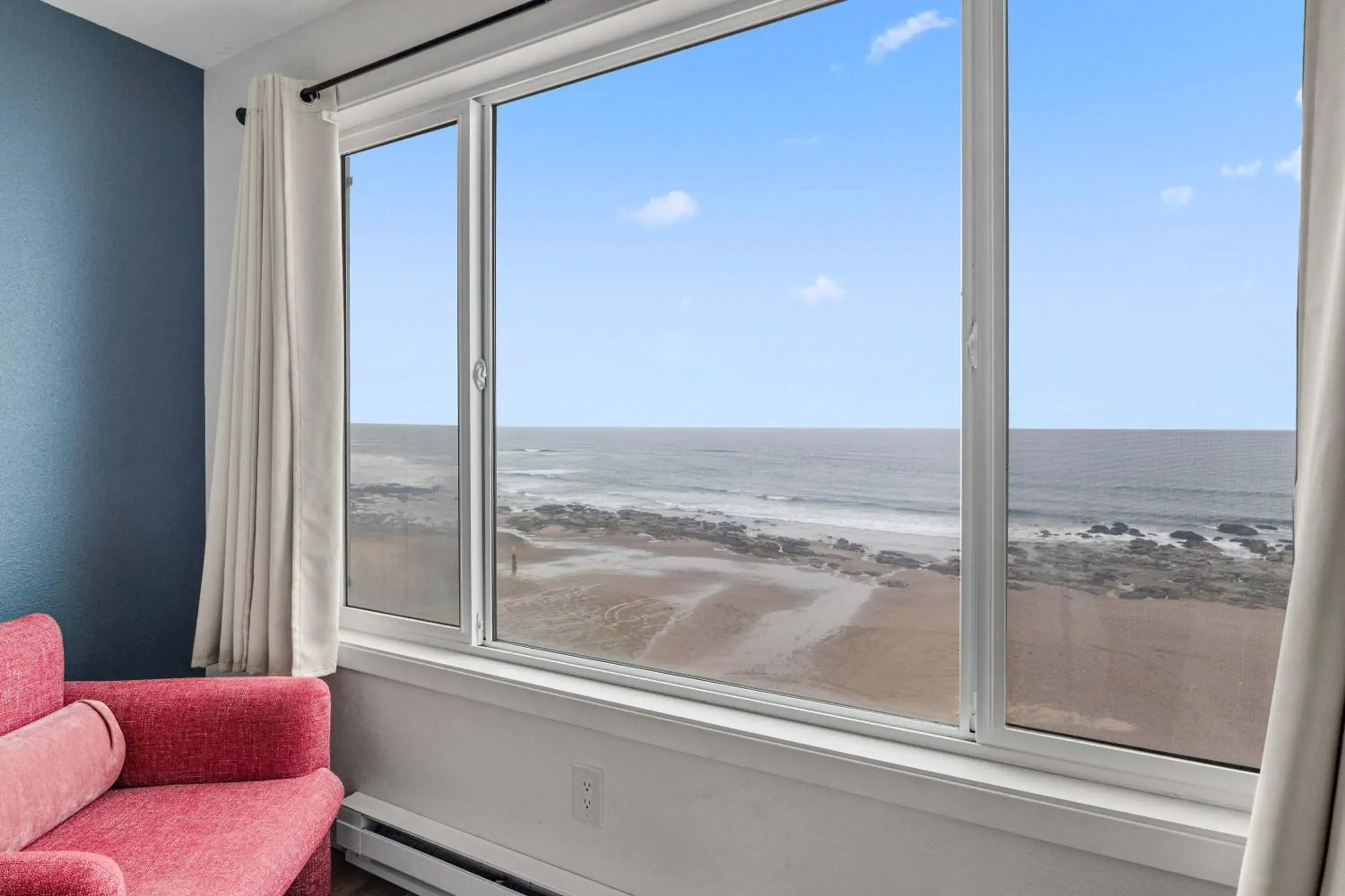 Sea view in Seagull Beachfront Inn Sea view in Seagull Beachfront Inn