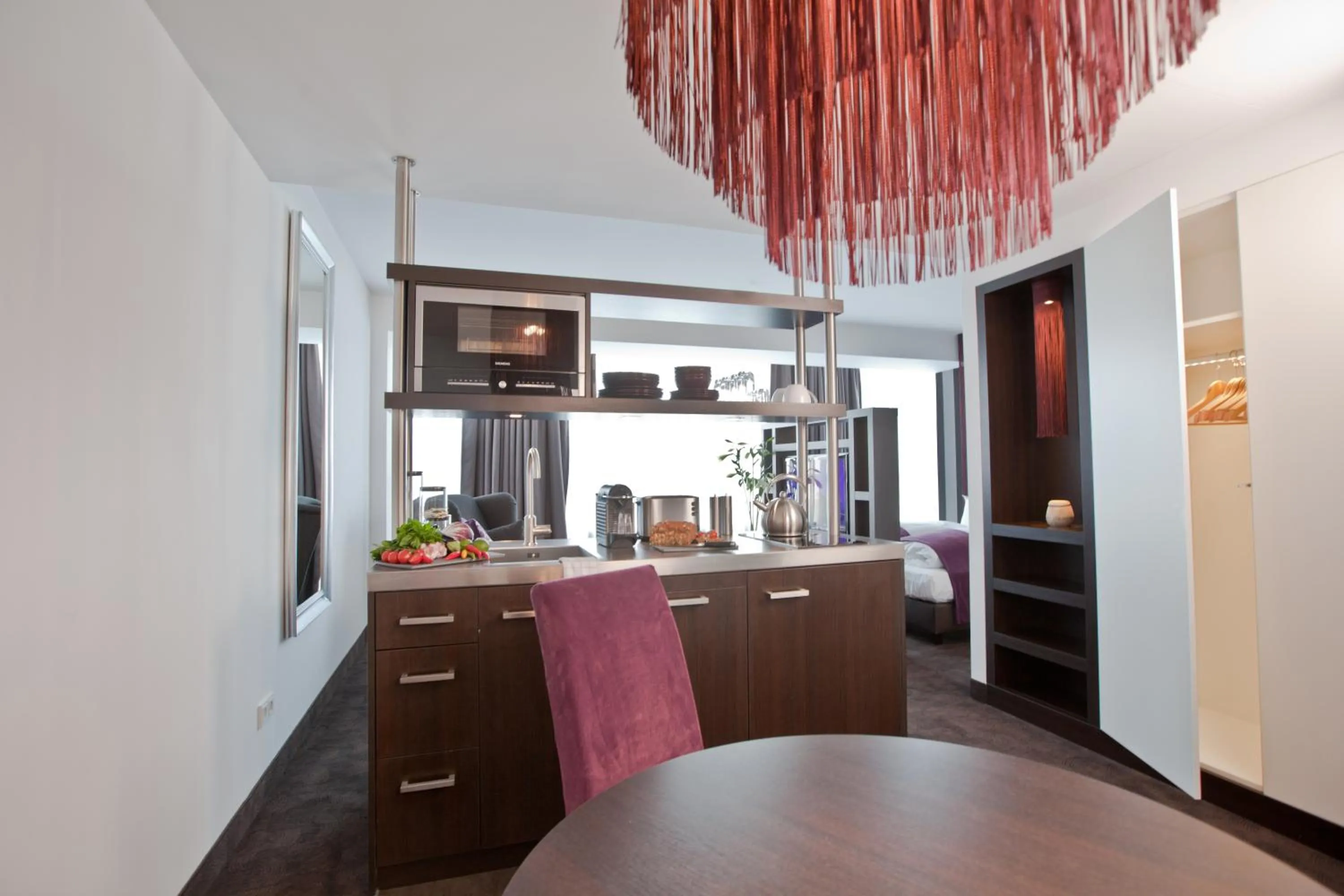 Kitchen or kitchenette in Goodman's Living