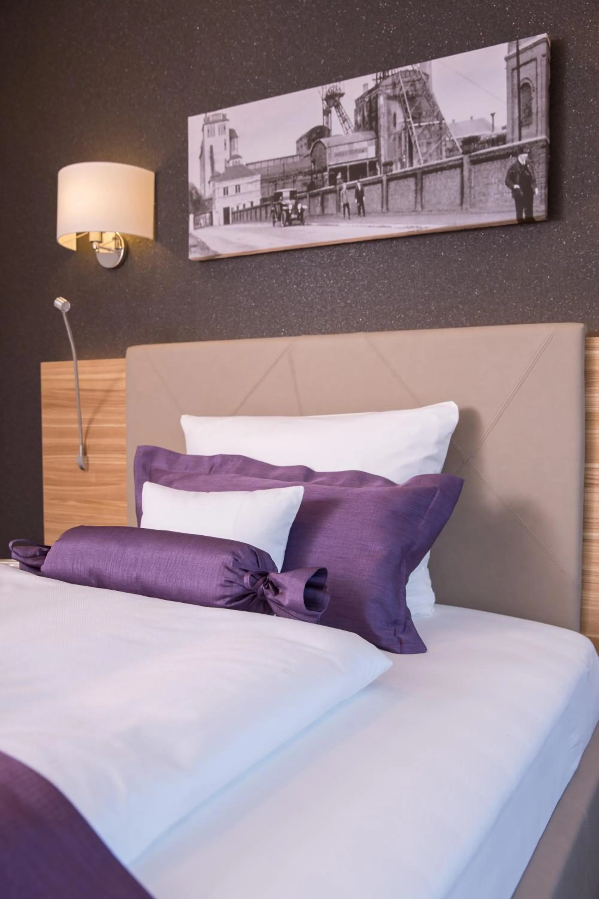 Decorative detail, Bed in Heiner's Parkhotel