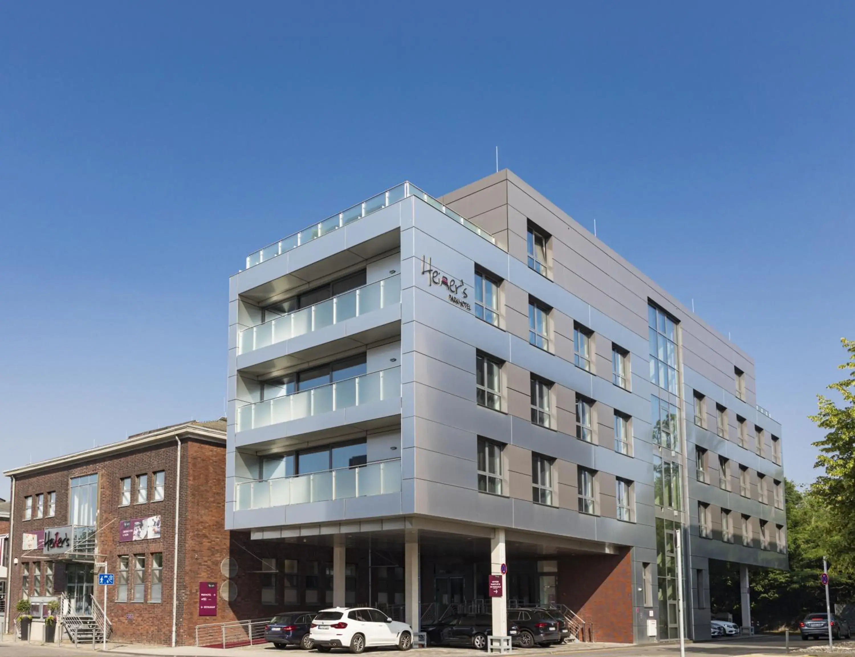 Property building in Heiner's Parkhotel Property building in Heiner's Parkhotel