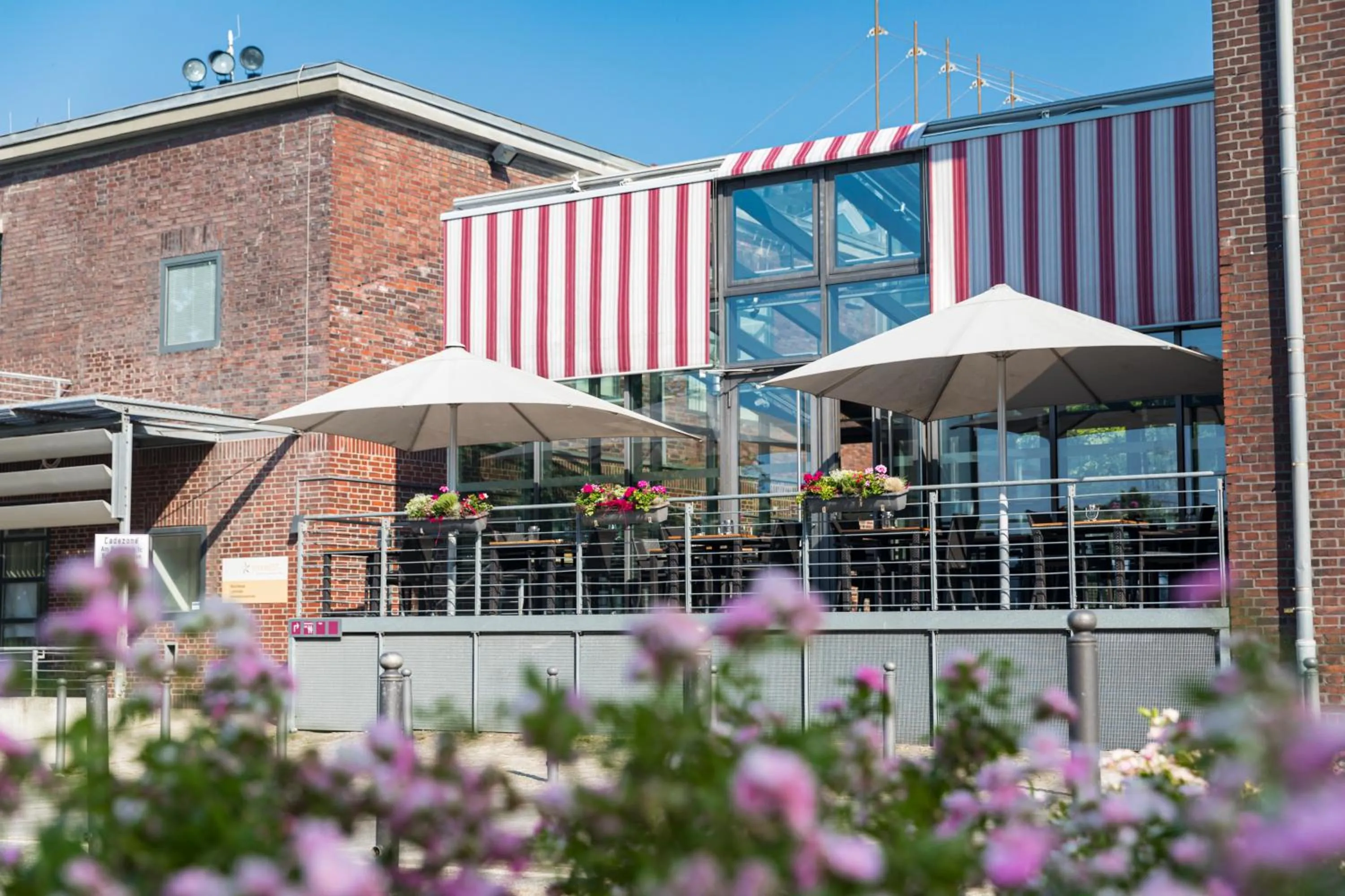 Property building in Heiner's Parkhotel