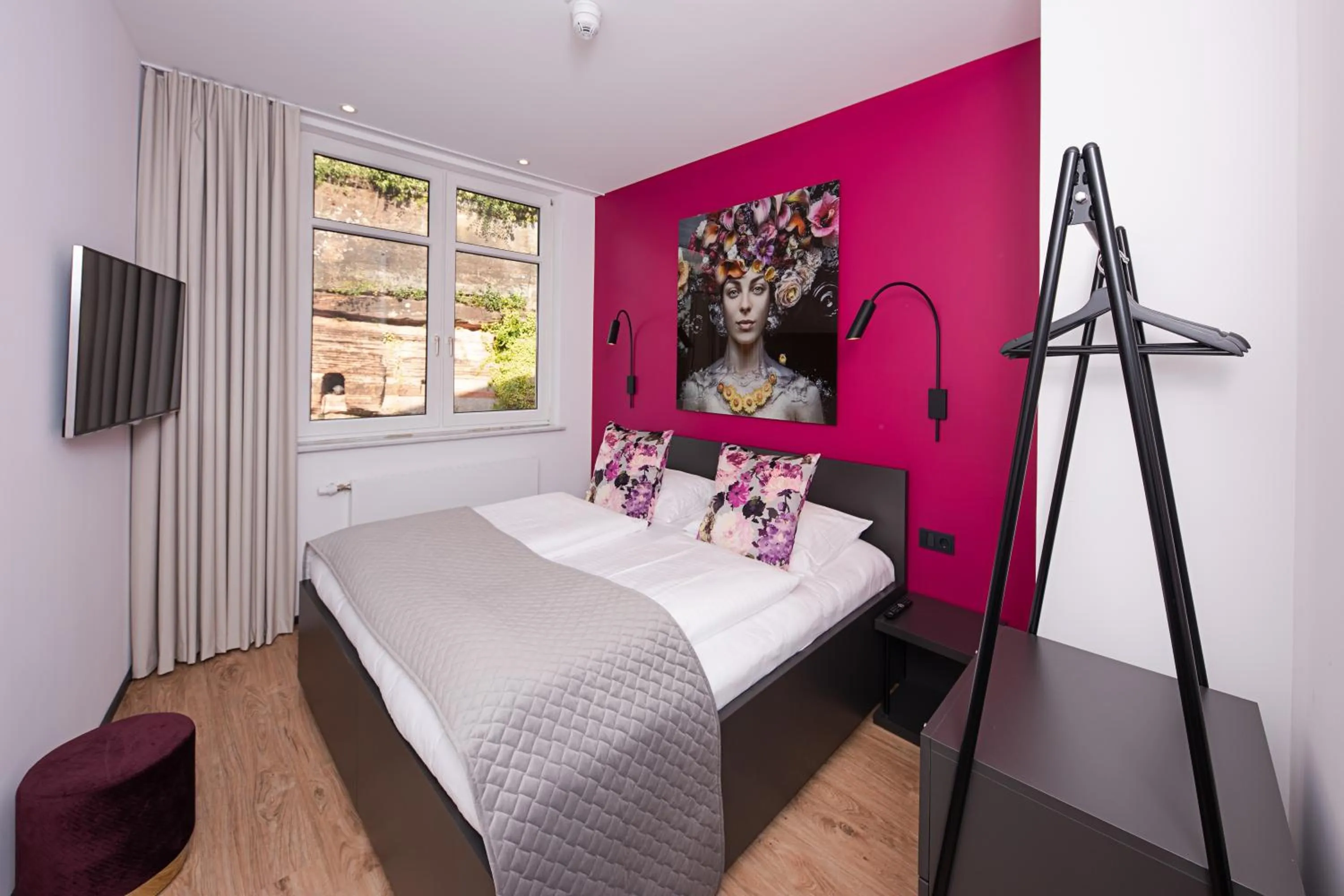 Photo of the whole room, Bed in Schlossberg Hotel Homburg