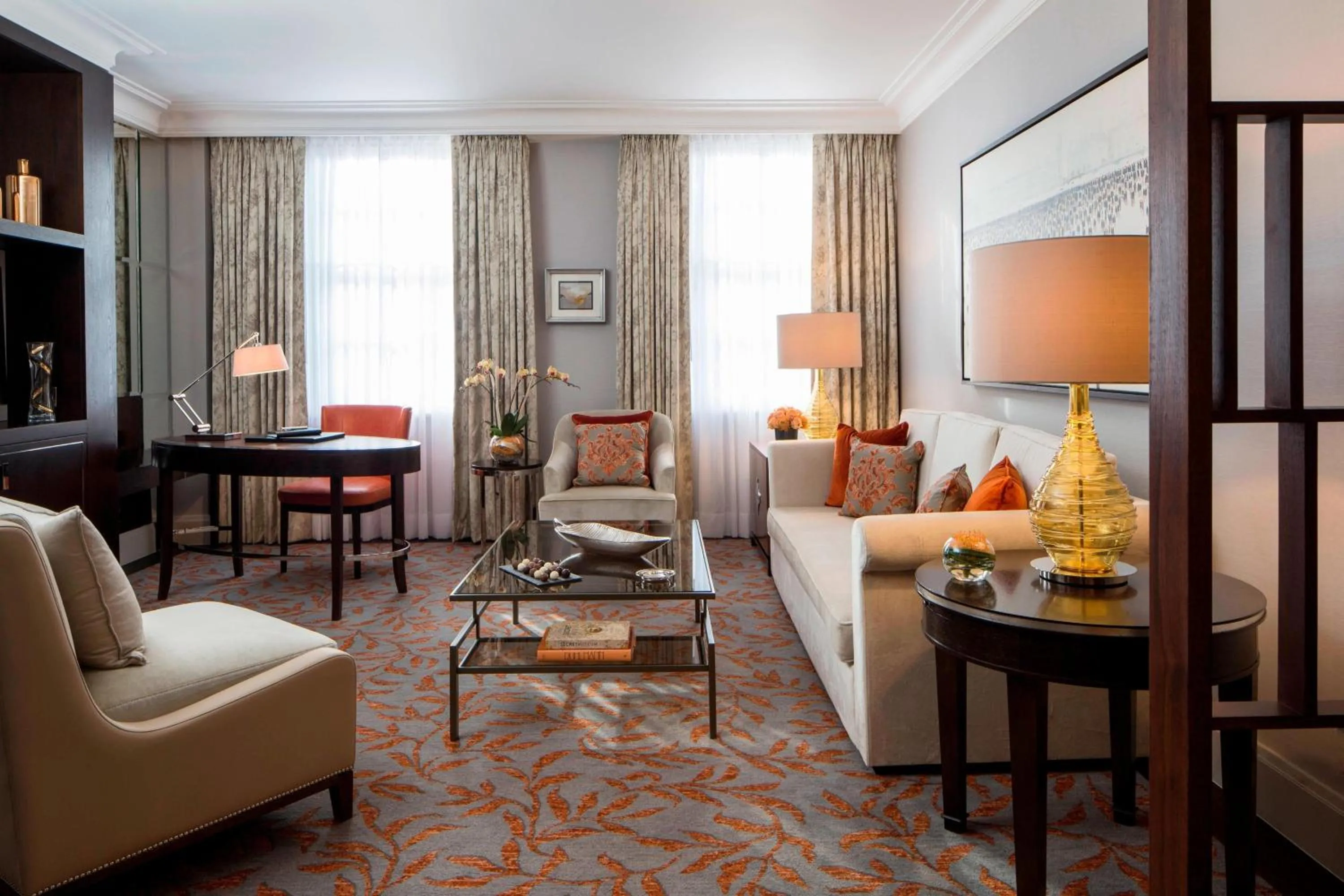Living room in JW Marriott Grosvenor House London