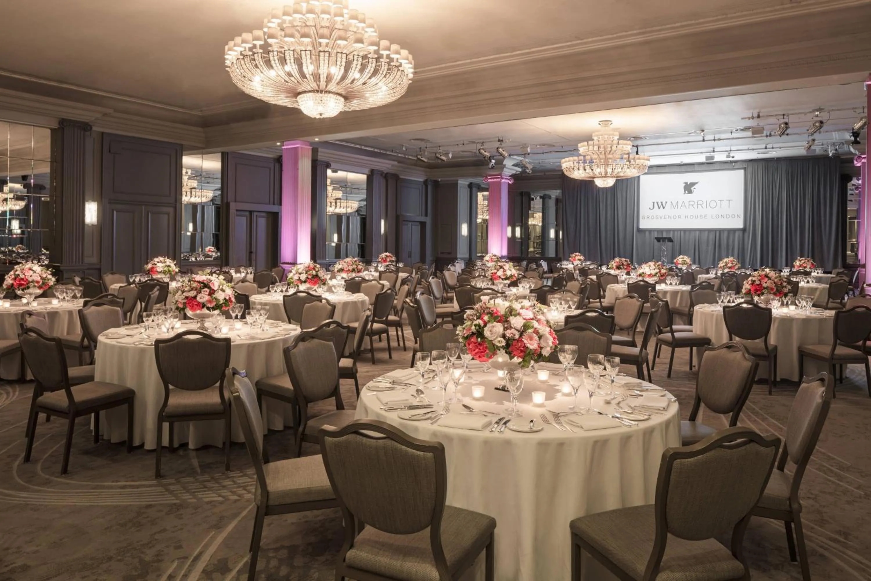 Meeting/conference room in JW Marriott Grosvenor House London