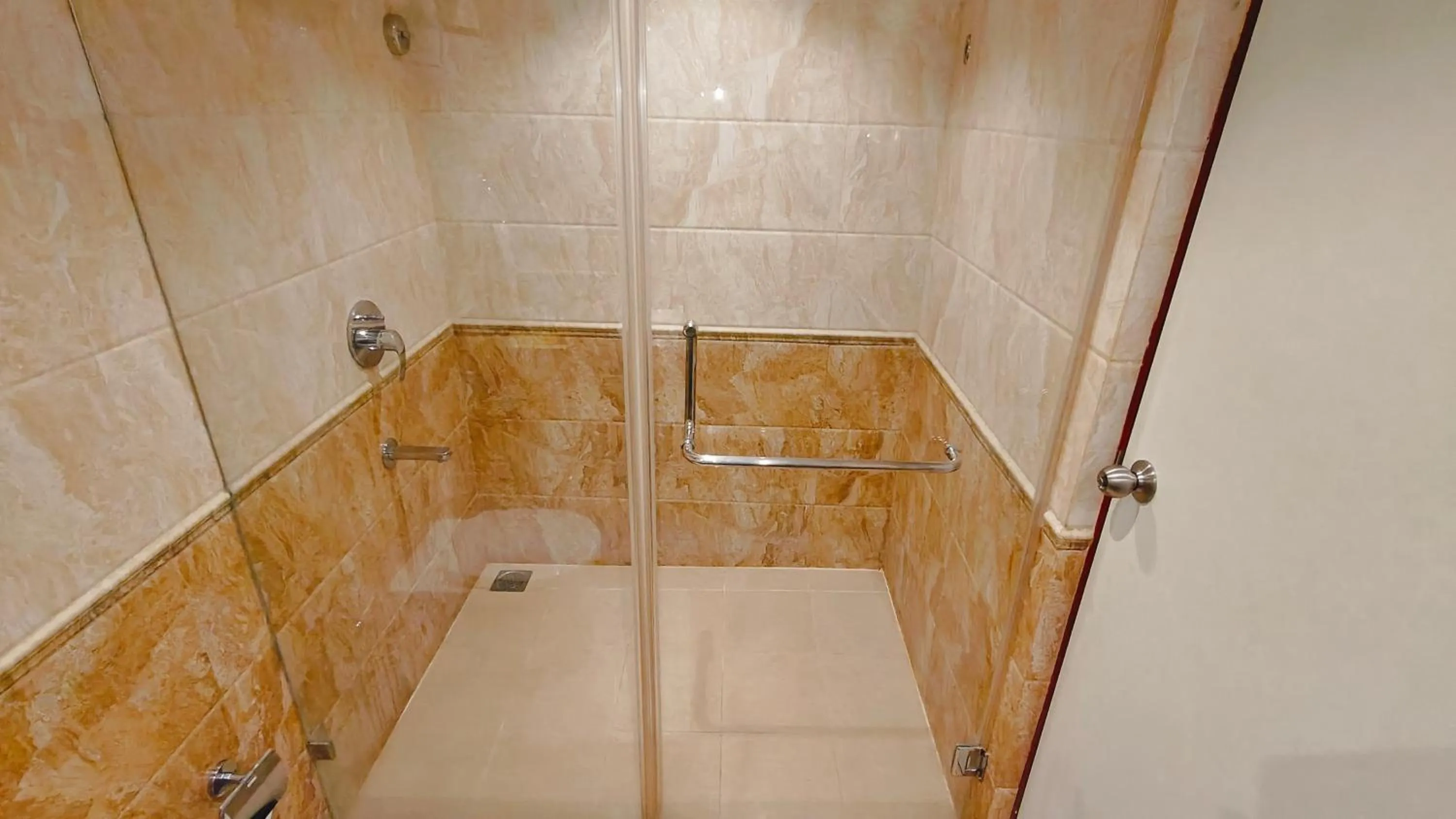 Bathroom in MM Legacy - A Bergamont Hotel, Kanchipuram