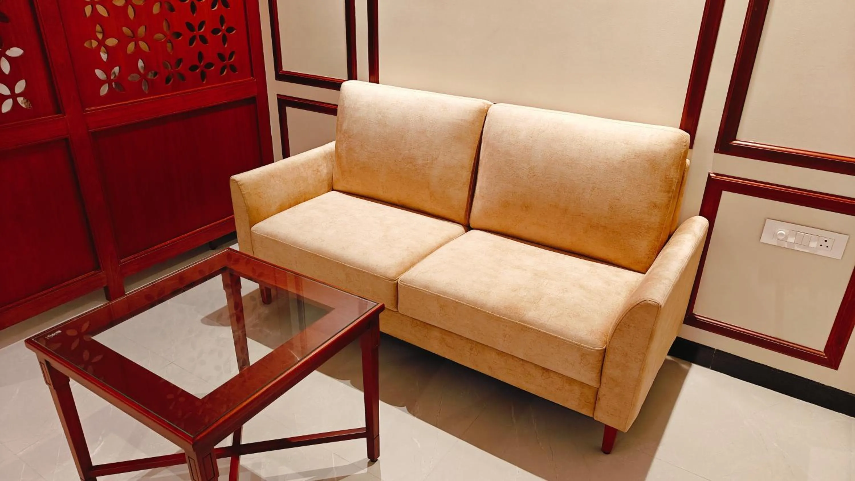 Living room in MM Legacy - A Bergamont Hotel, Kanchipuram