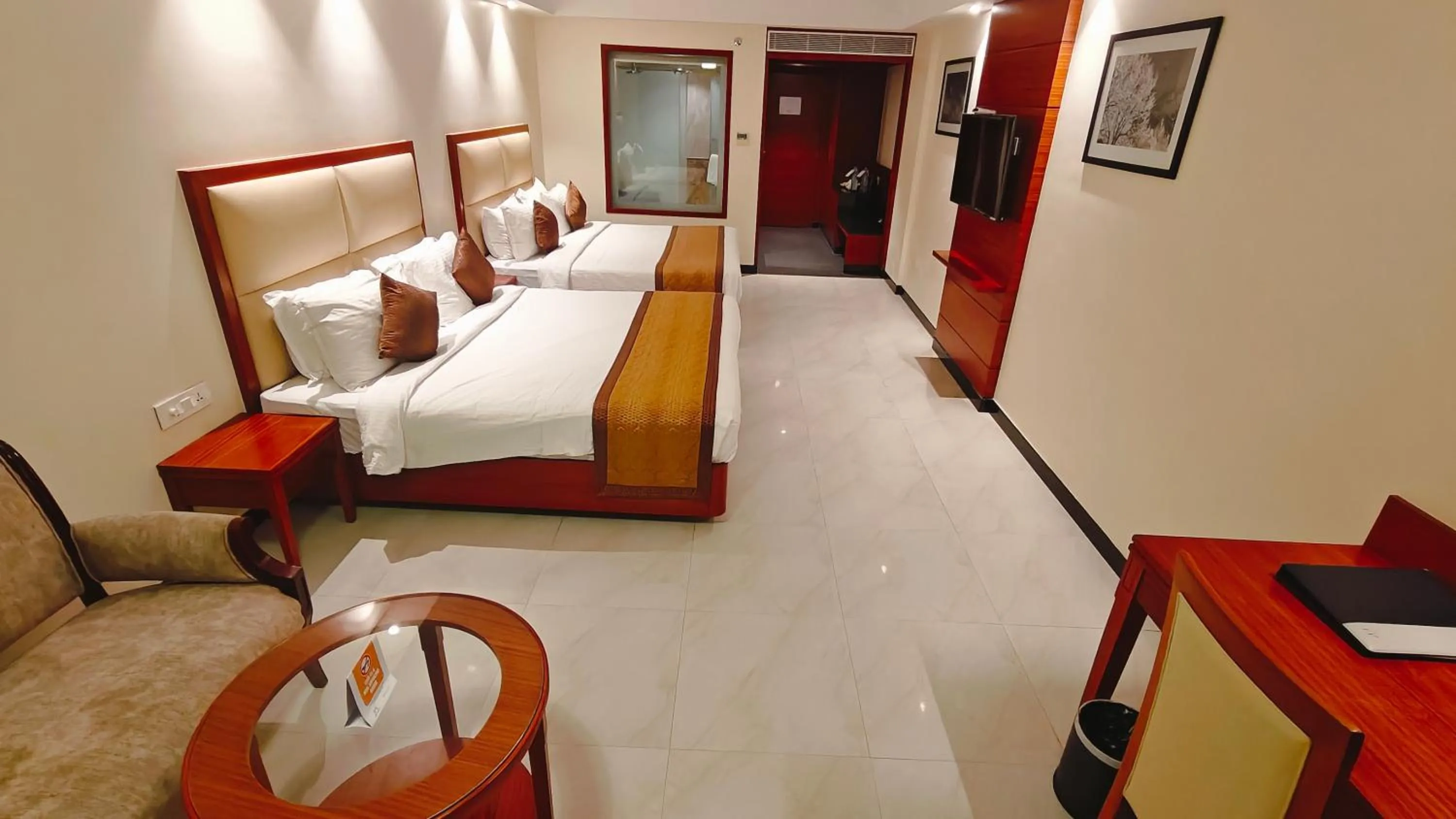 Bed in MM Legacy - A Bergamont Hotel, Kanchipuram