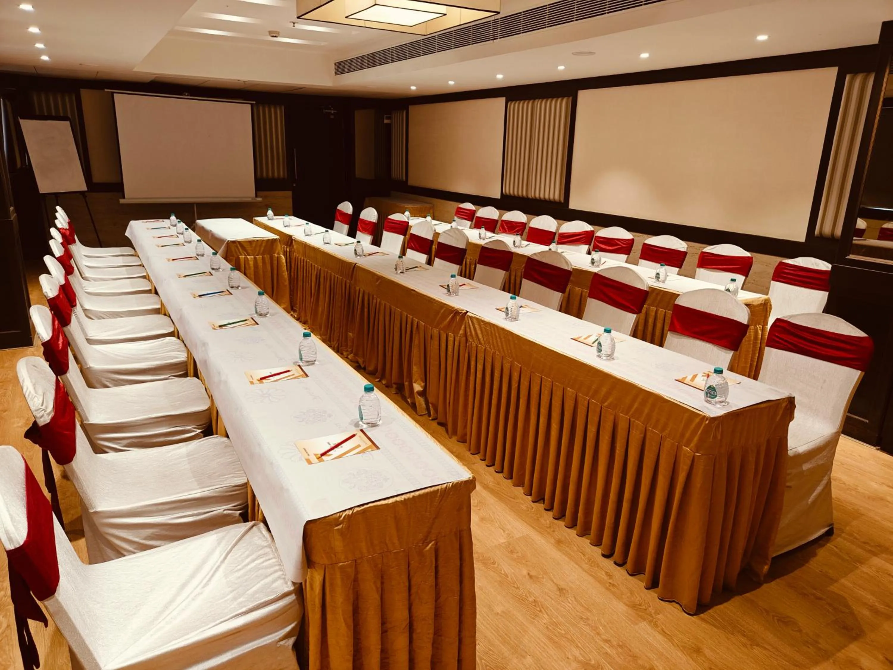 Living room in MM Legacy - A Bergamont Hotel, Kanchipuram