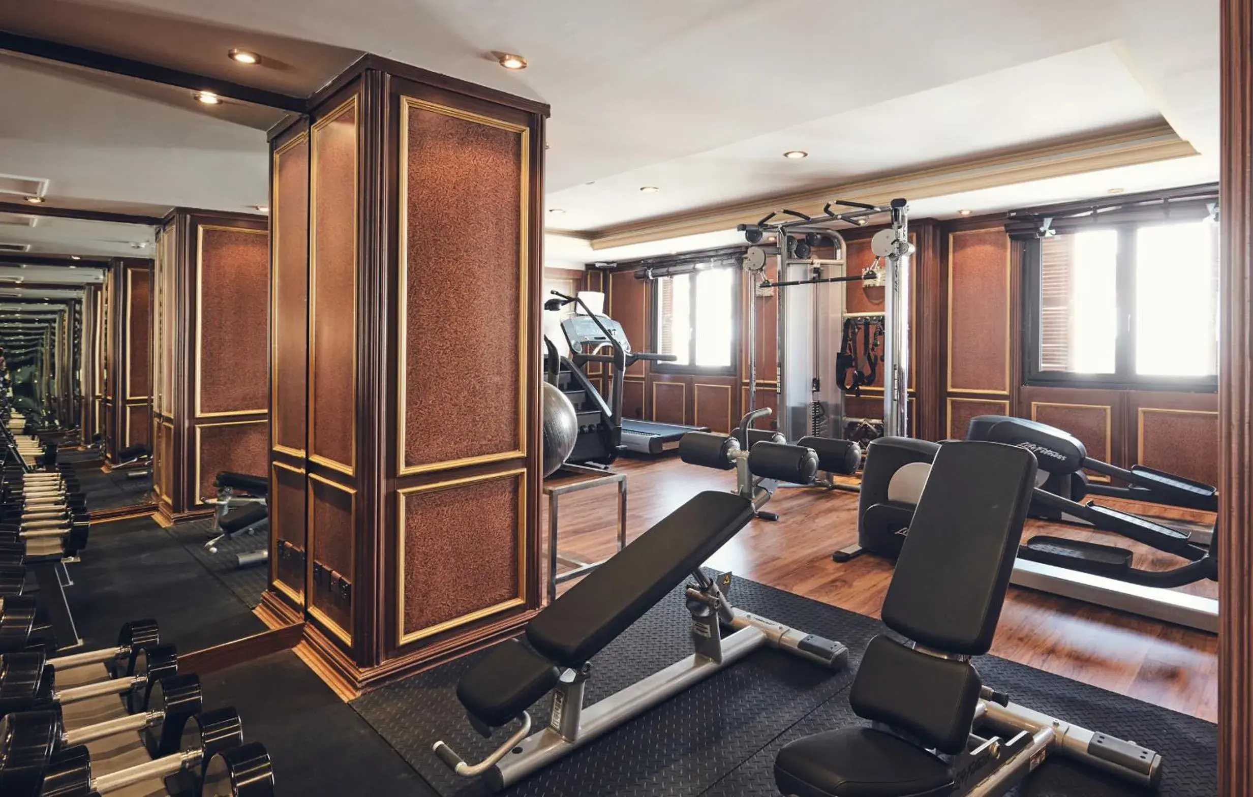 Fitness centre/facilities in Dallah Taibah Hotel Fitness centre/facilities in Dallah Taibah Hotel