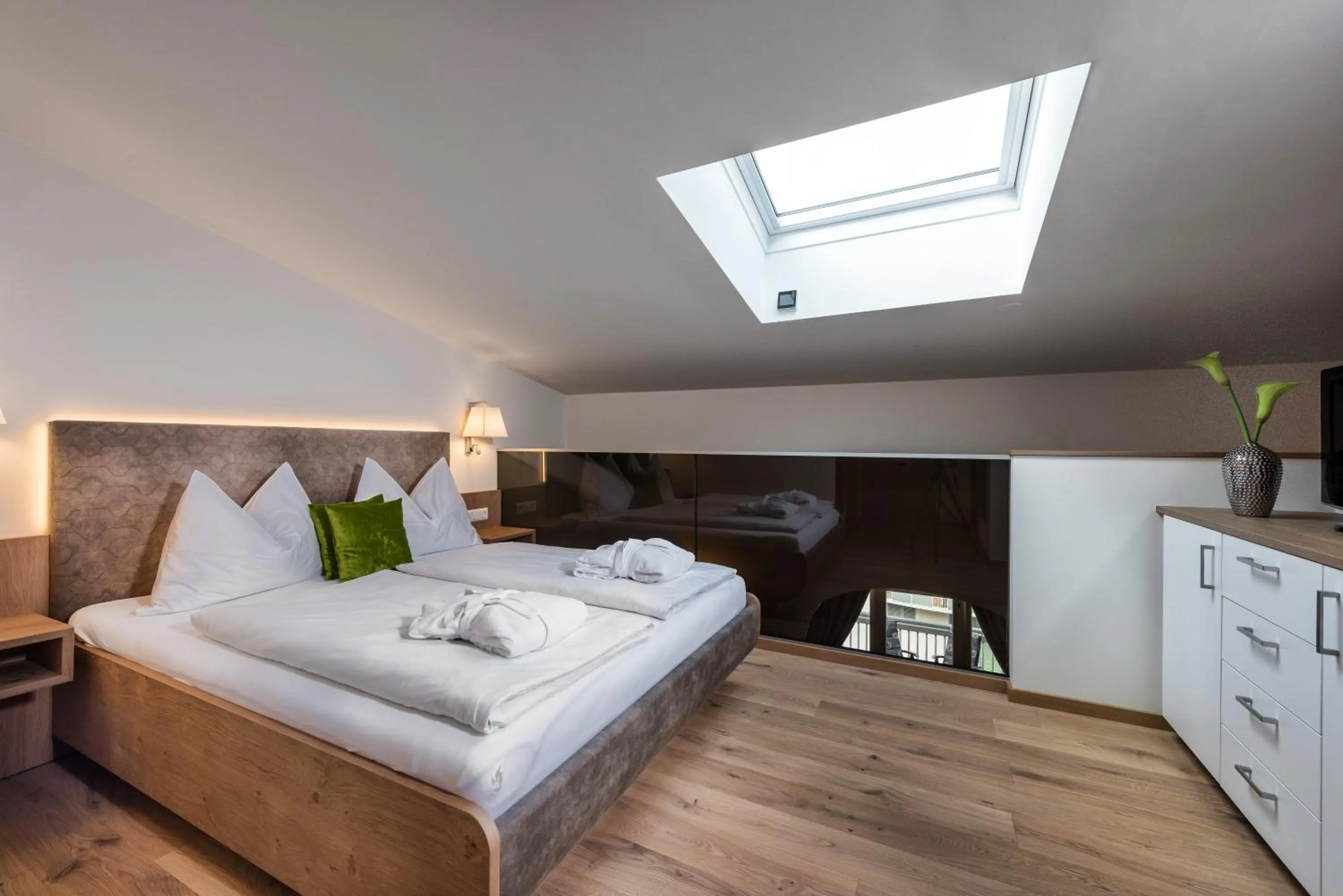 Photo of the whole room, Bed in Aktiv- & Gesundheitsresort das GXUND - Thermeneintritt inklusive