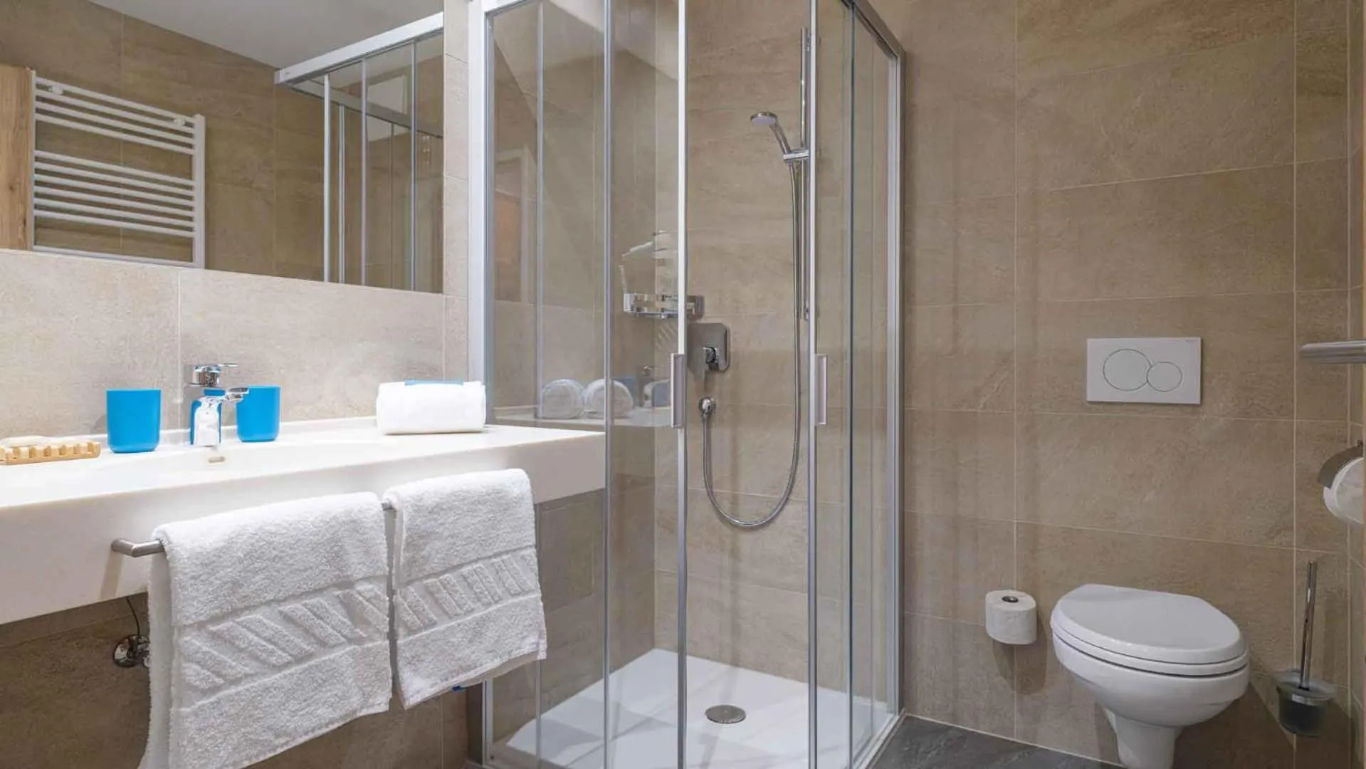 Bathroom in Aktiv- & Gesundheitsresort das GXUND - Thermeneintritt inklusive