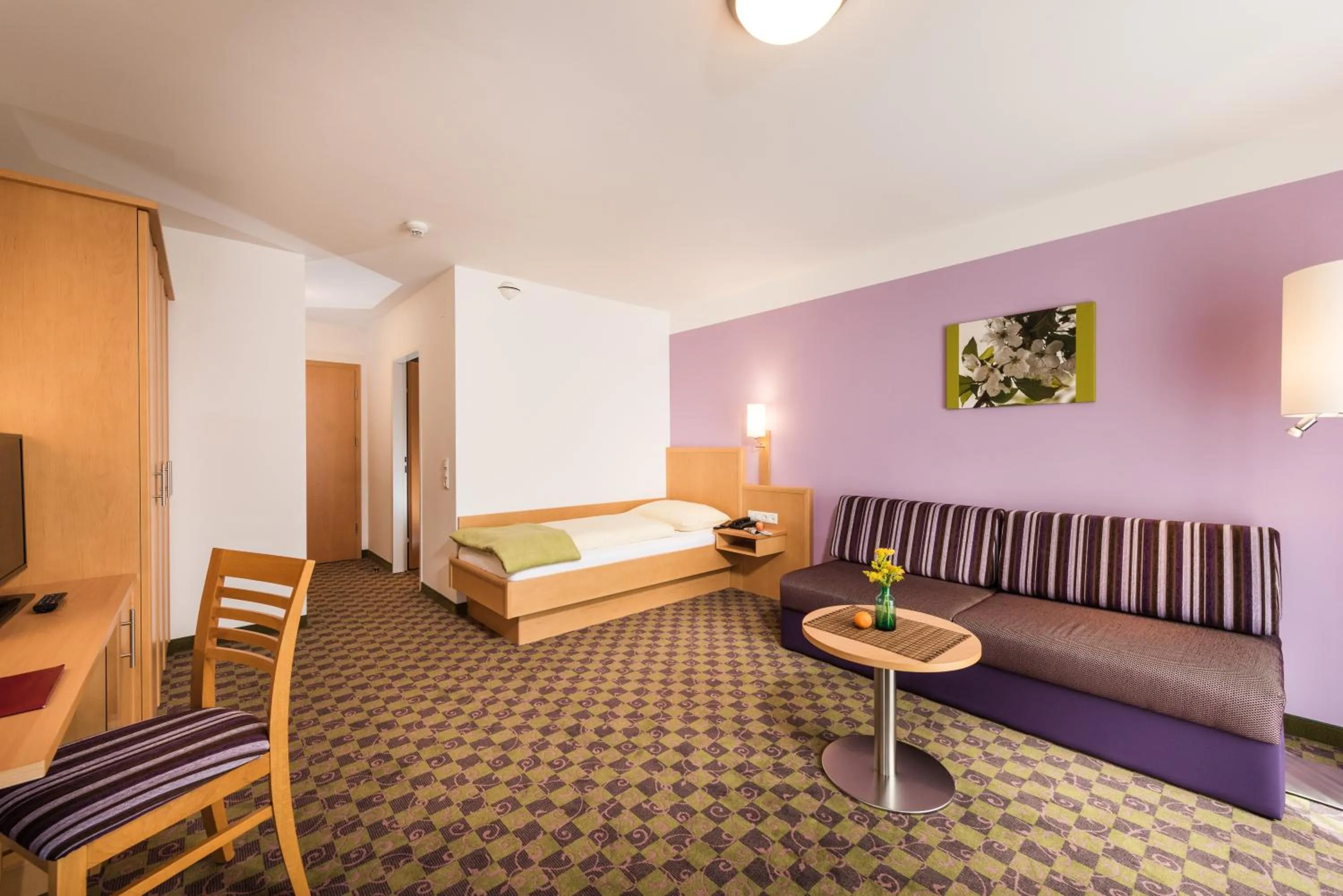 Bedroom, Bed in Aktiv- & Gesundheitsresort das GXUND - Thermeneintritt inklusive