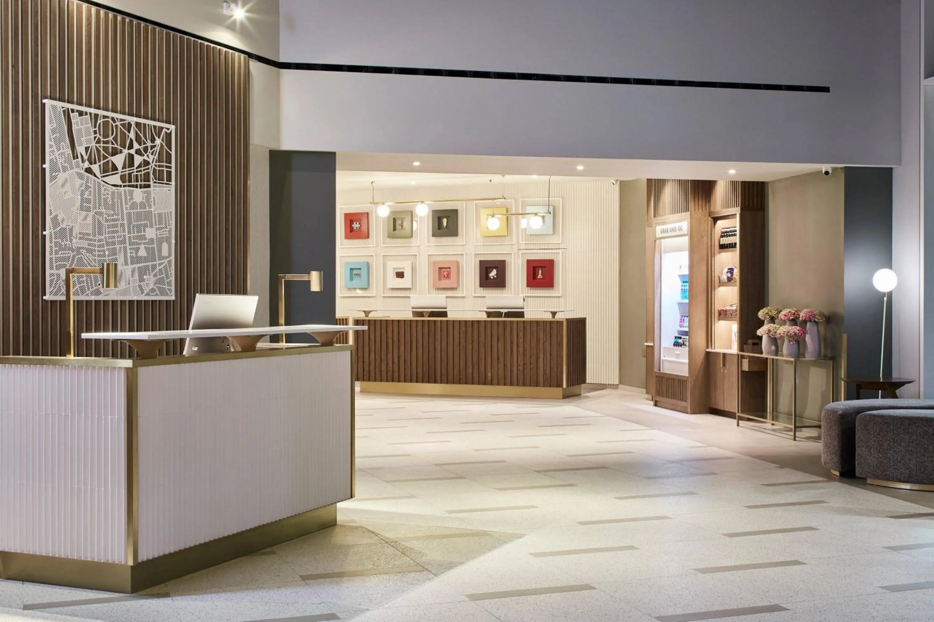 Lobby or reception in London Marriott Hotel Kensington