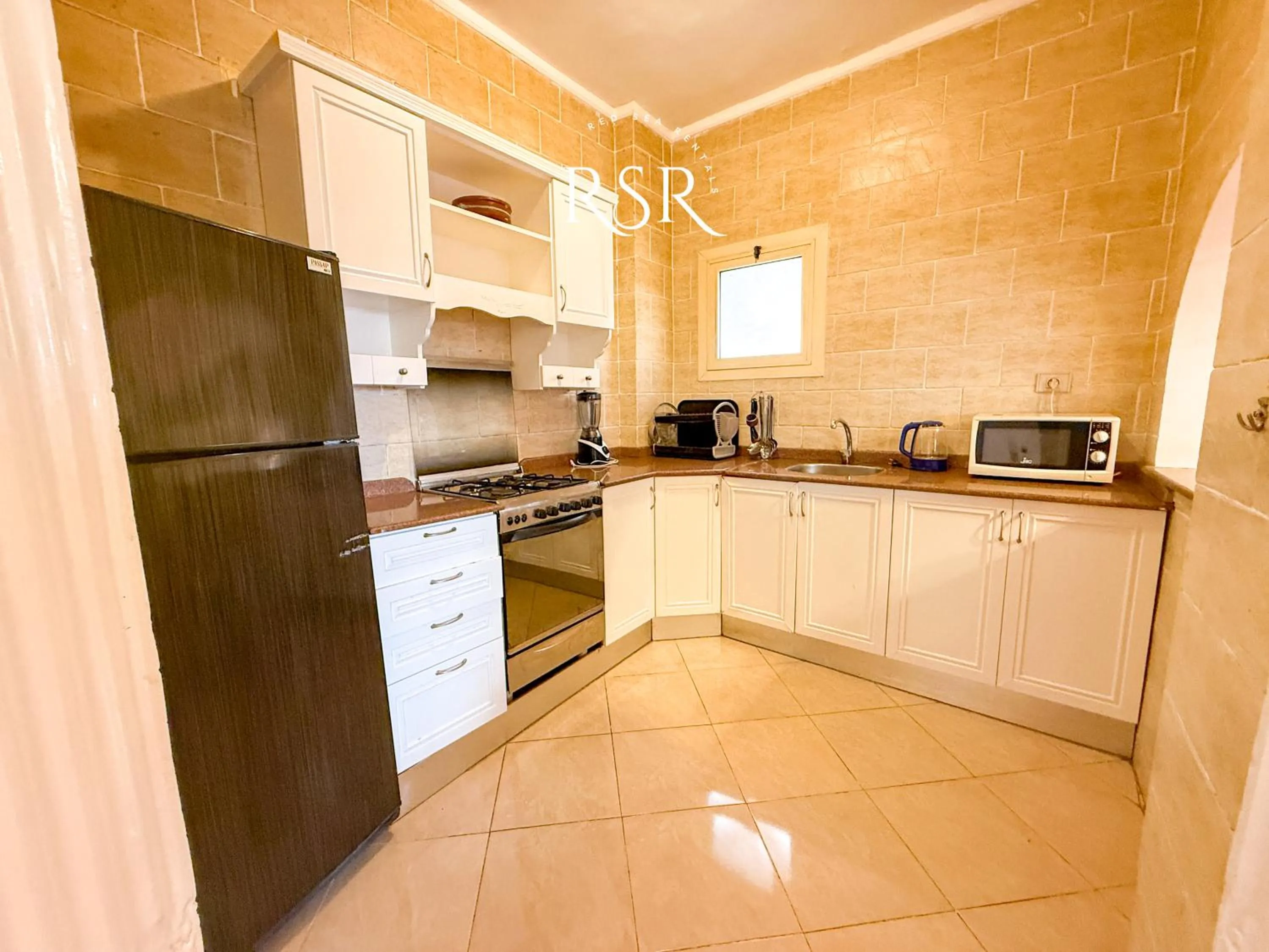 kitchen in Green Garden Resort