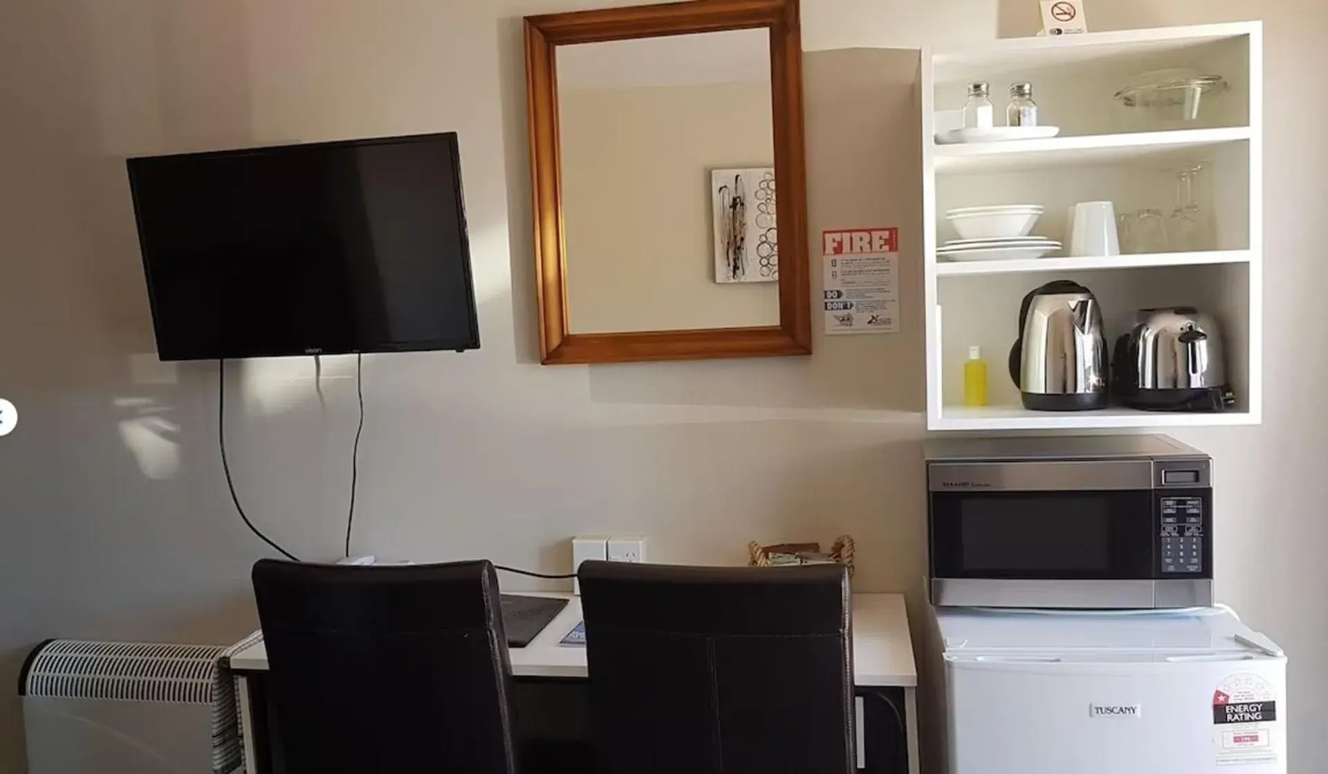 Twin Room in 88 Wallace Court Motel - Free Parking Twin Room in 88 Wallace Court Motel - Free Parking