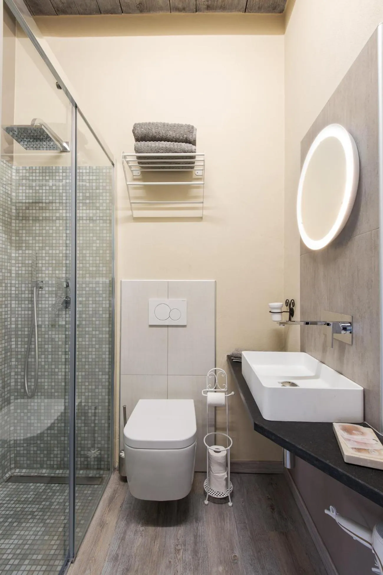 Shower in B&B Magnolia