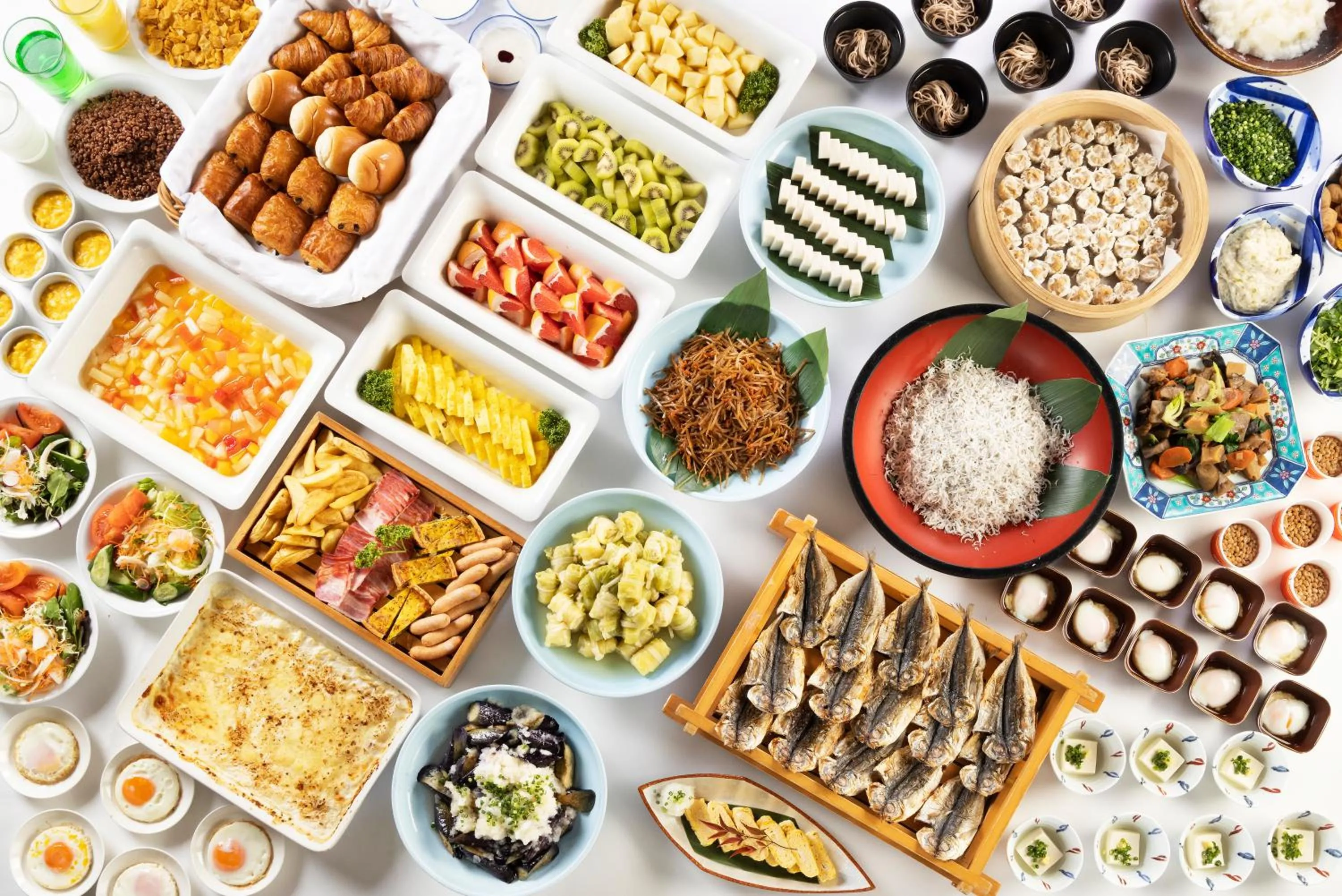 Buffet breakfast in Hotel Okada