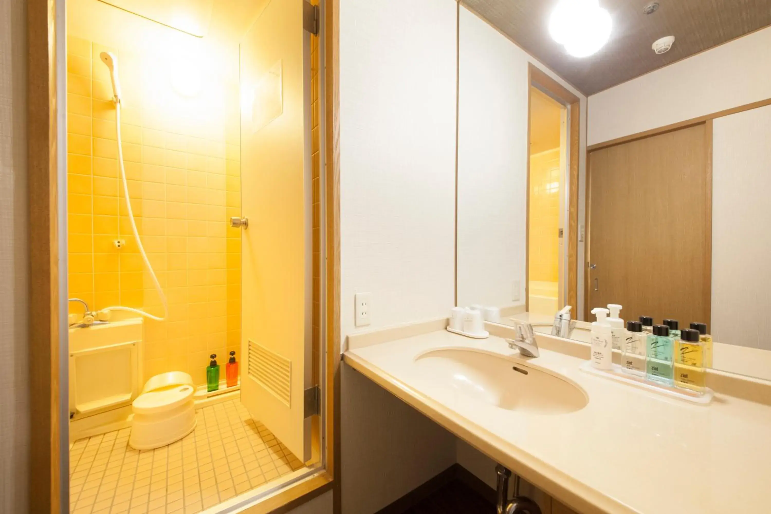 Bathroom in Hotel Okada Bathroom in Hotel Okada