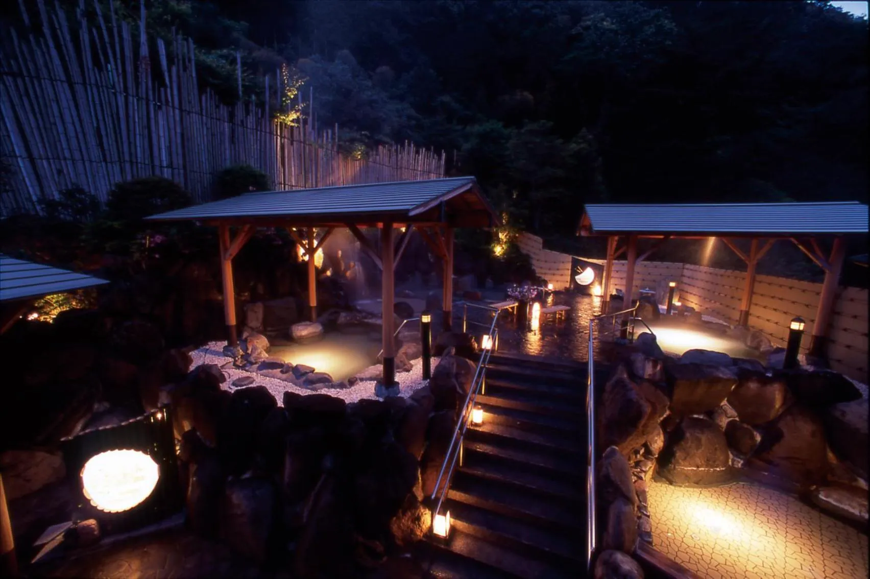 Night in Hotel Okada