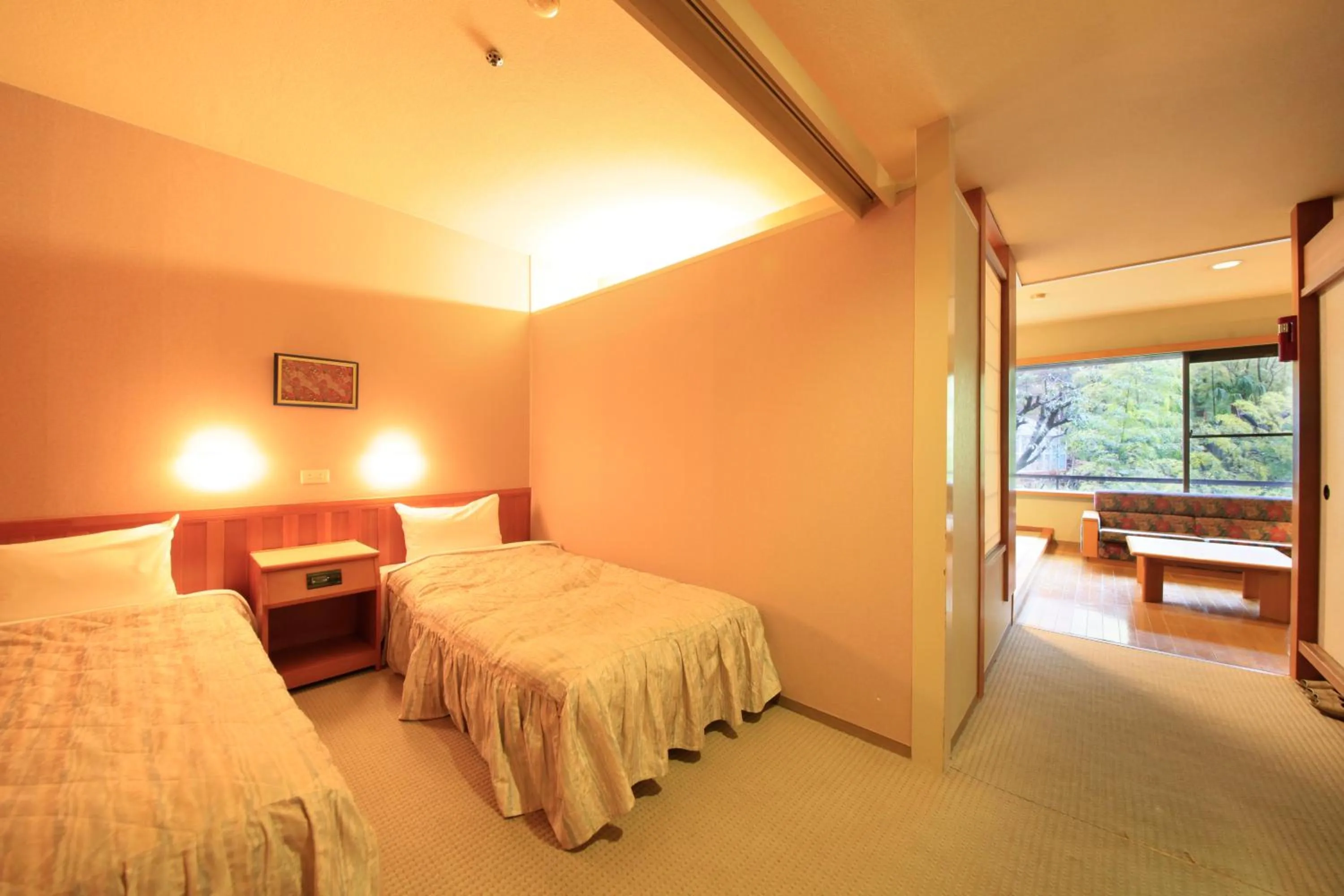 Bedroom, Bed in Hotel Okada