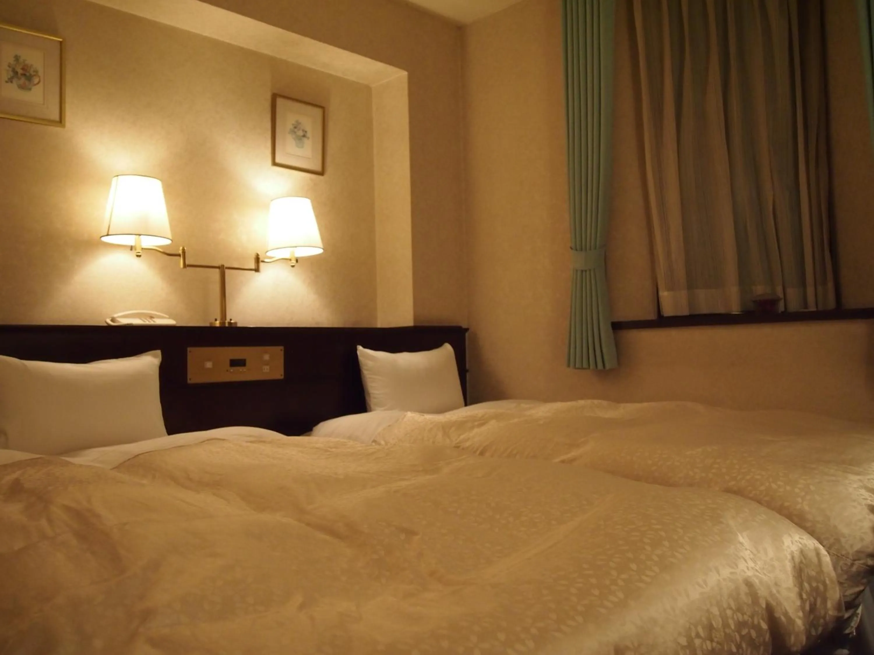 Photo of the whole room, Bed in Hotel Hanakomichi