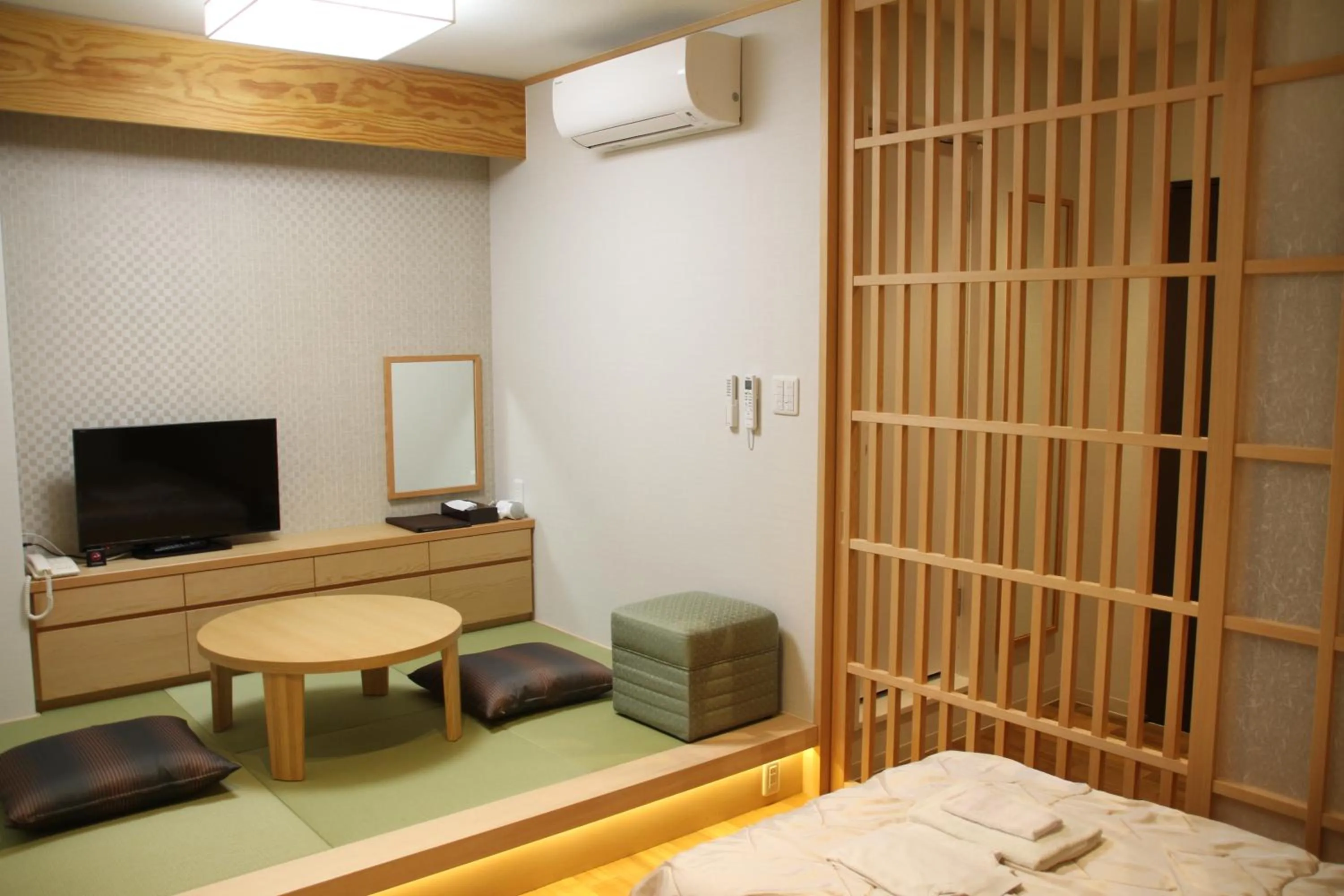 Bed in Hotel Hanakomichi