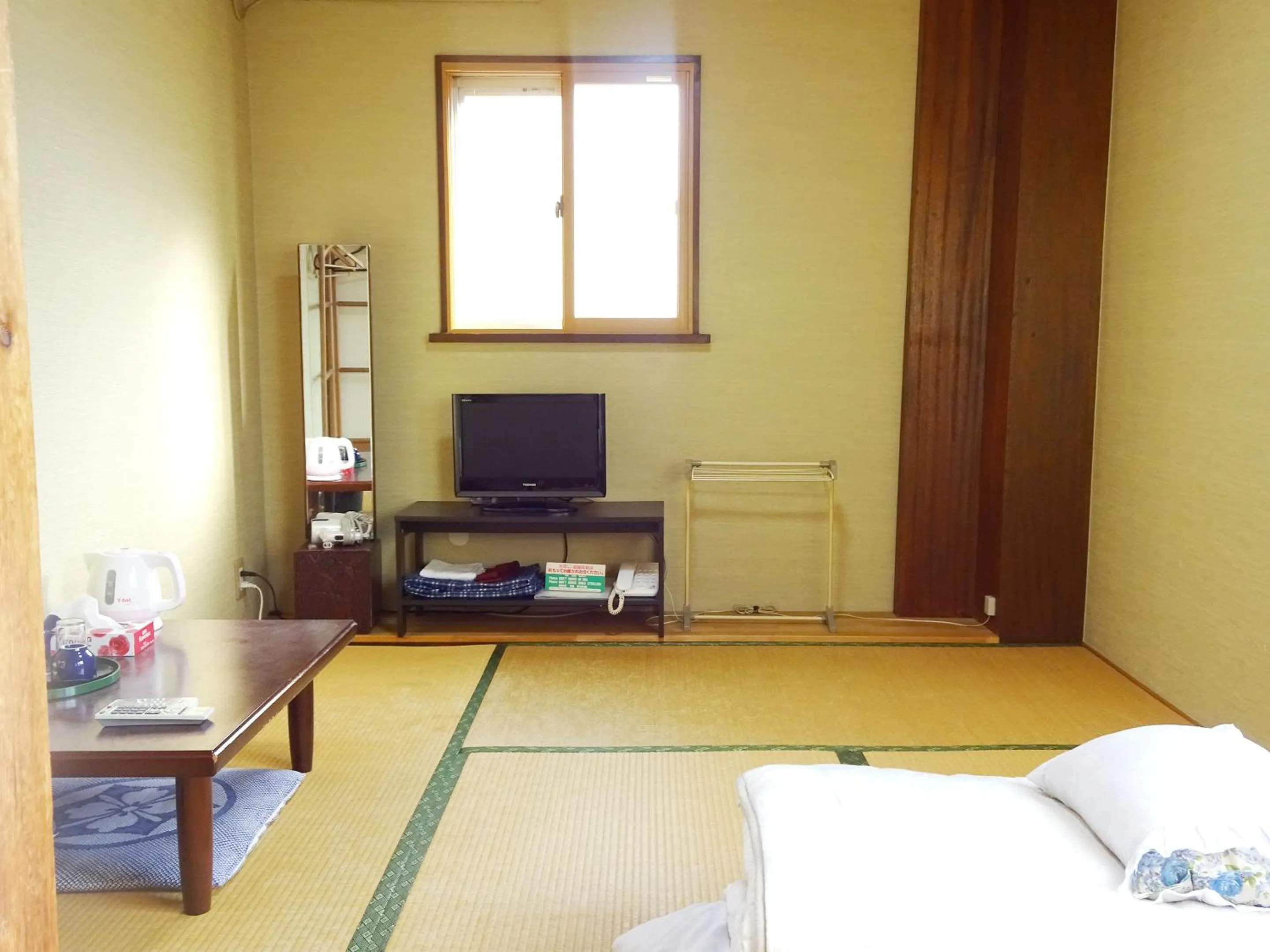 Photo of the whole room, Bed in Imazato Ryokan