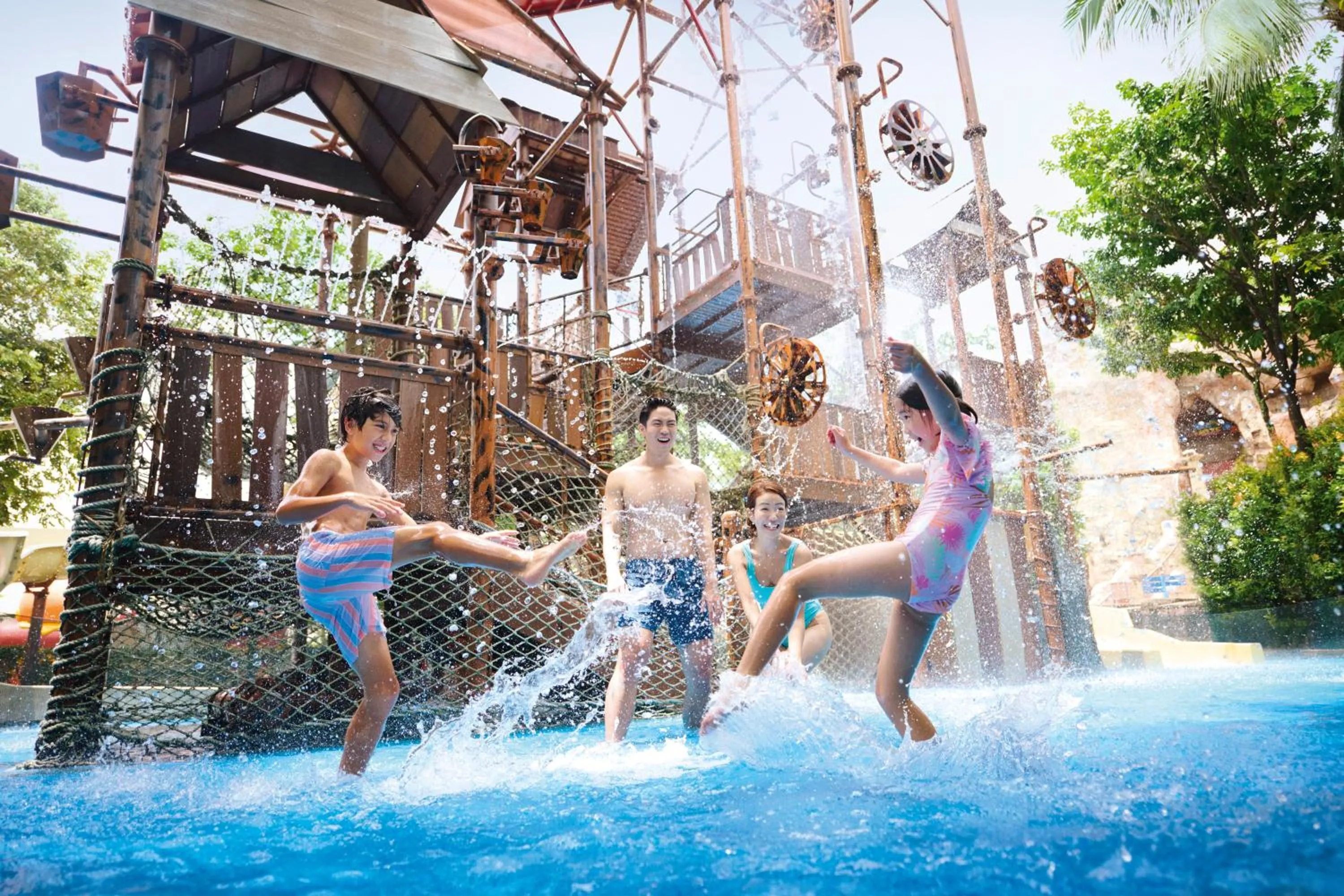 Activities in Resorts World Sentosa - Equarius Hotel