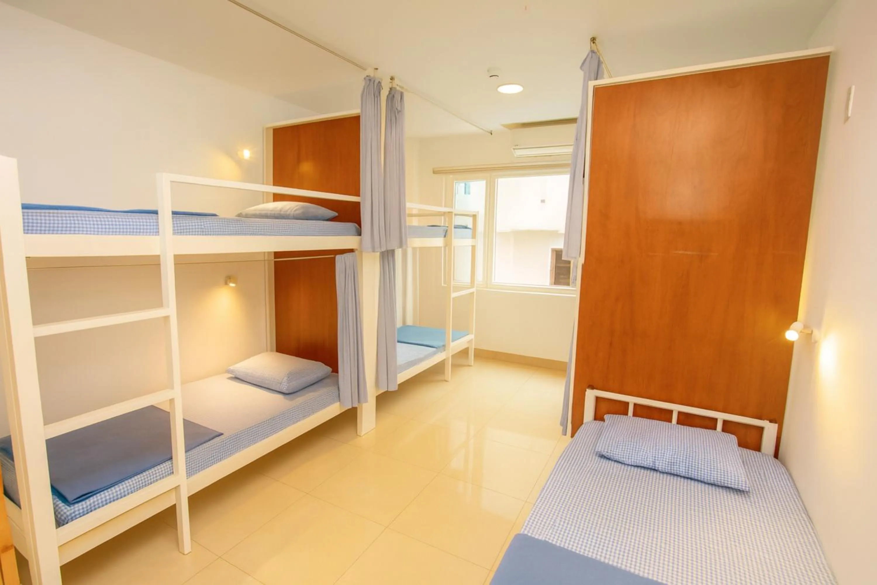 Bed in Phan Anh Hotel - Bui Vien Walking Street