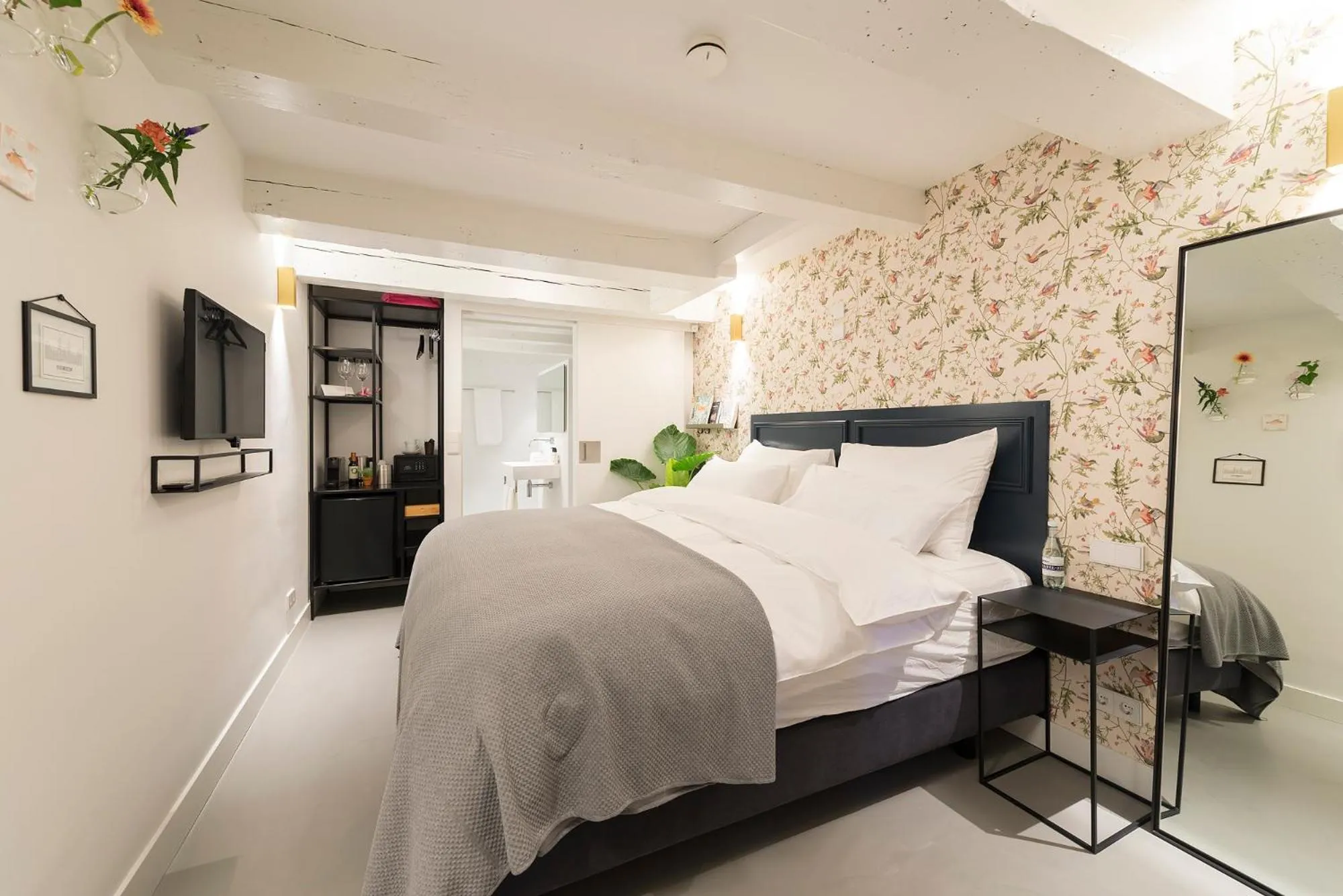 Bed in Milkhouse Luxury Stay Amsterdam