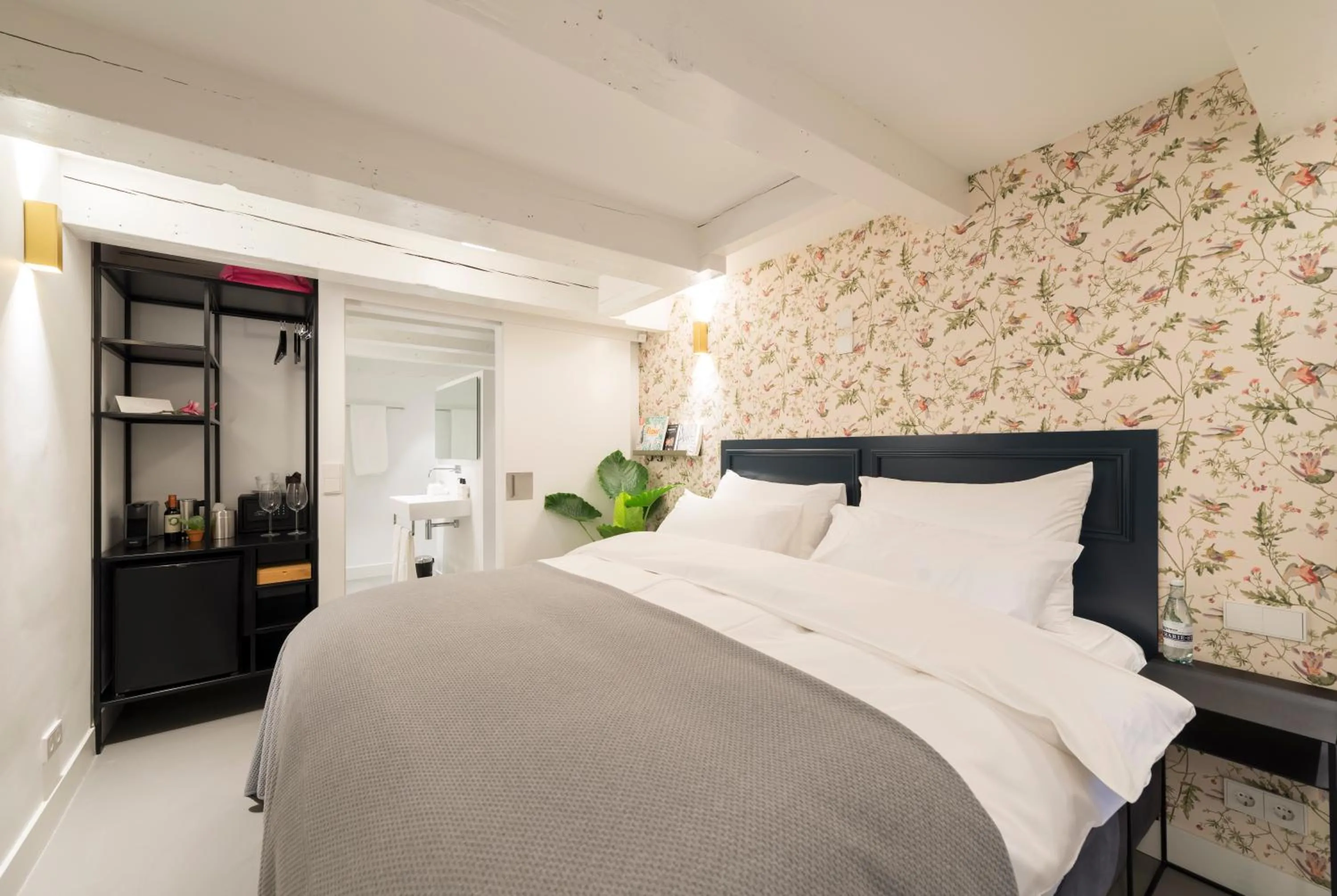 Bed in Milkhouse Luxury Stay Amsterdam