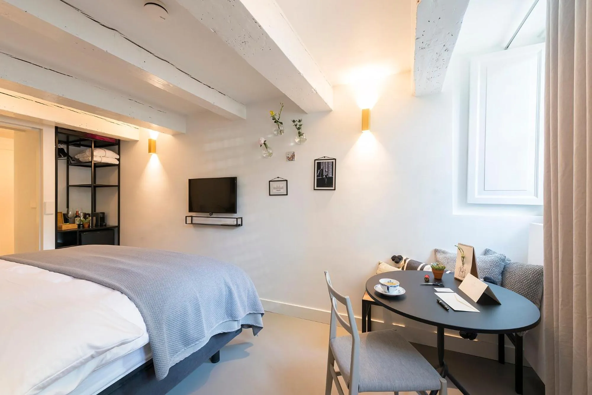 Bed in Milkhouse Luxury Stay Amsterdam