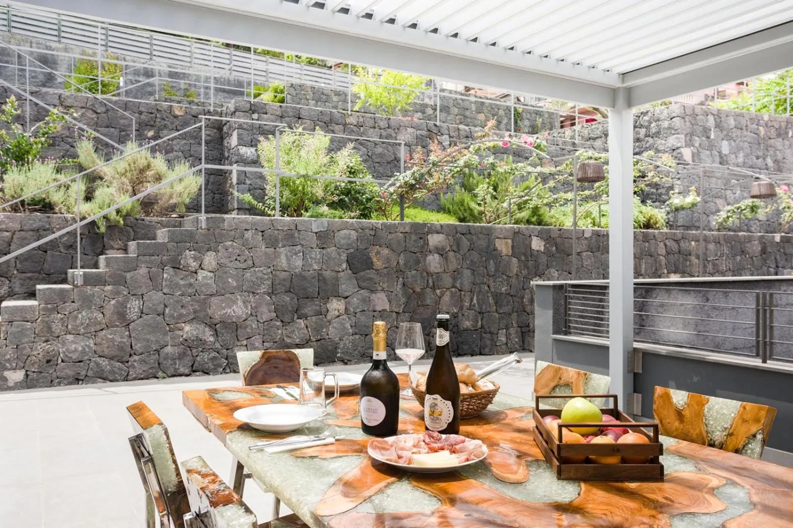 Patio in B&B Etna Dream