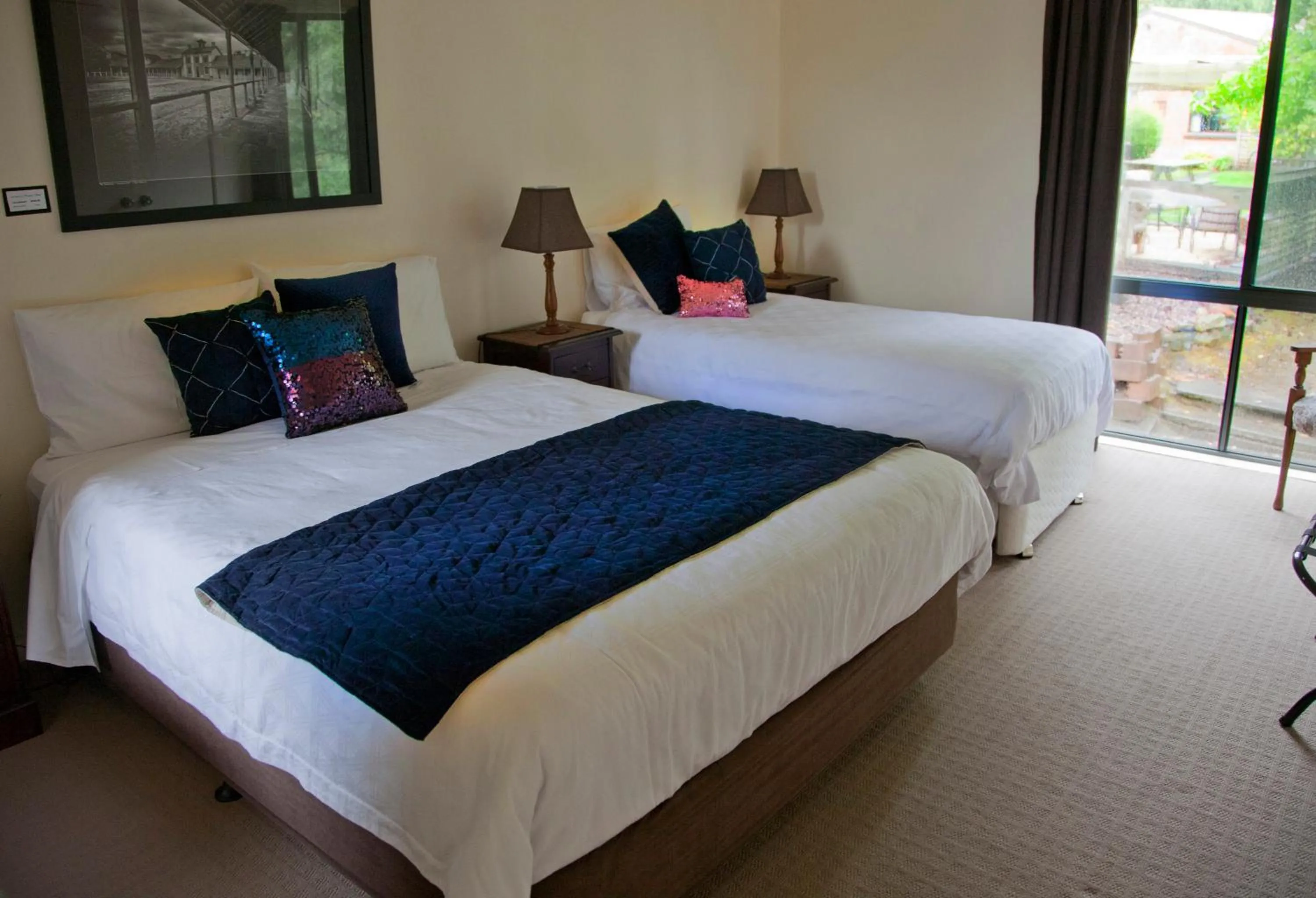 Bedroom, Bed in The Shingles Riverside Cottages