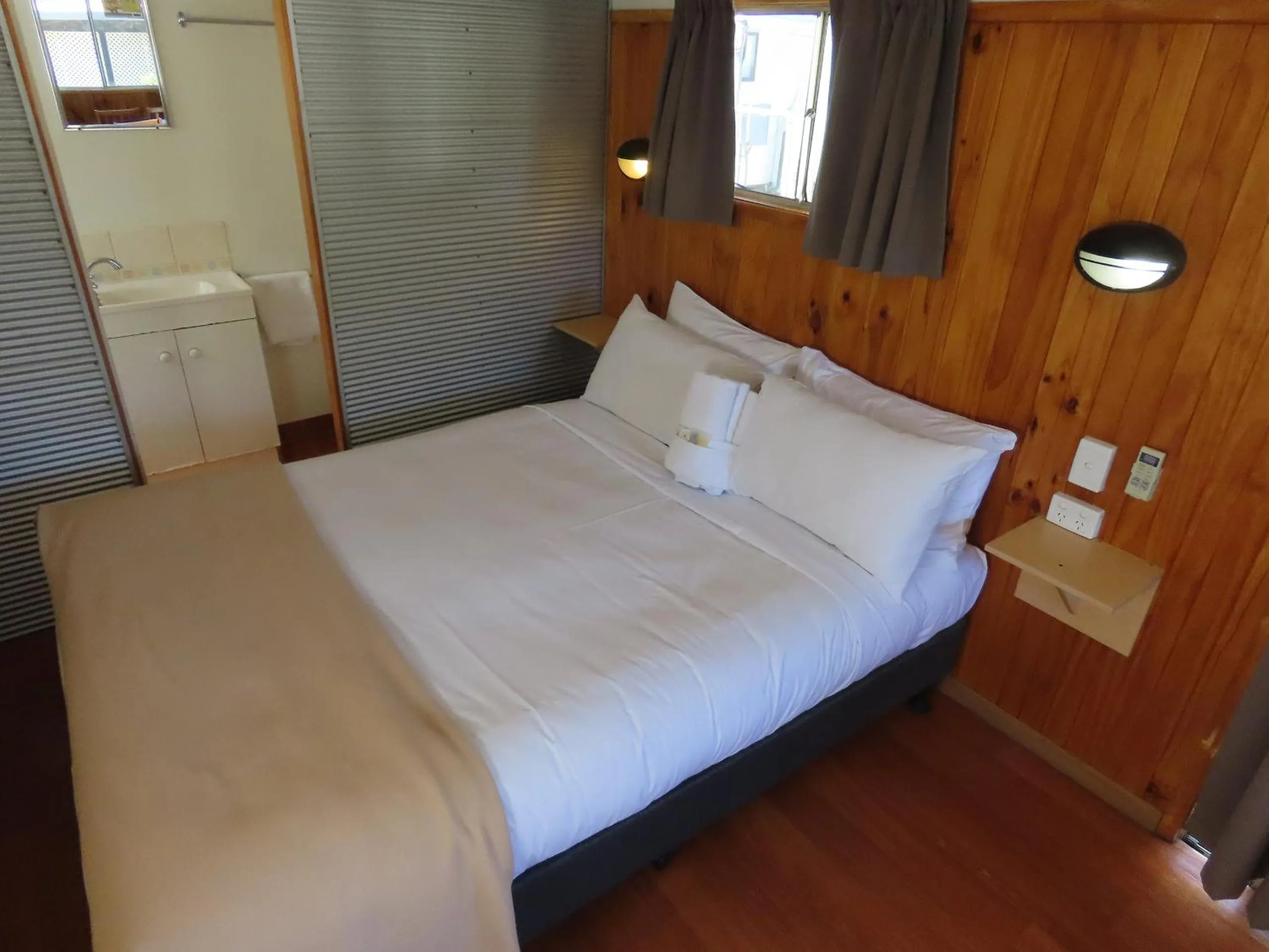 Bed in BIG4 Toowoomba Garden City Holiday Park