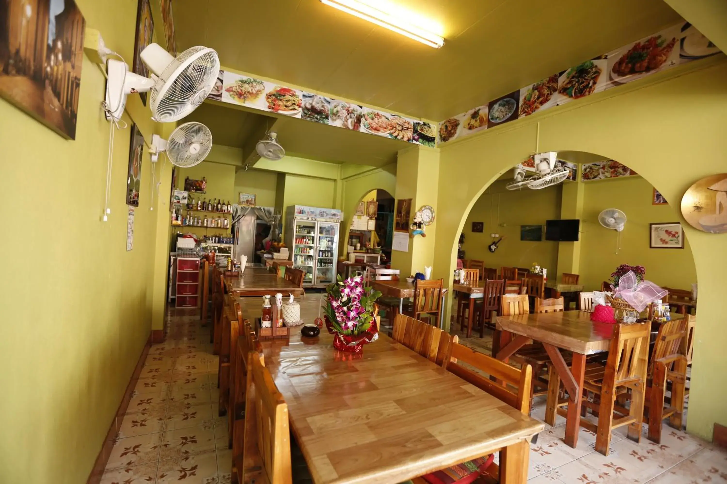 Restaurant/places to eat in Baan Kamala Fantasea Hotel Restaurant/places to eat in Baan Kamala Fantasea Hotel