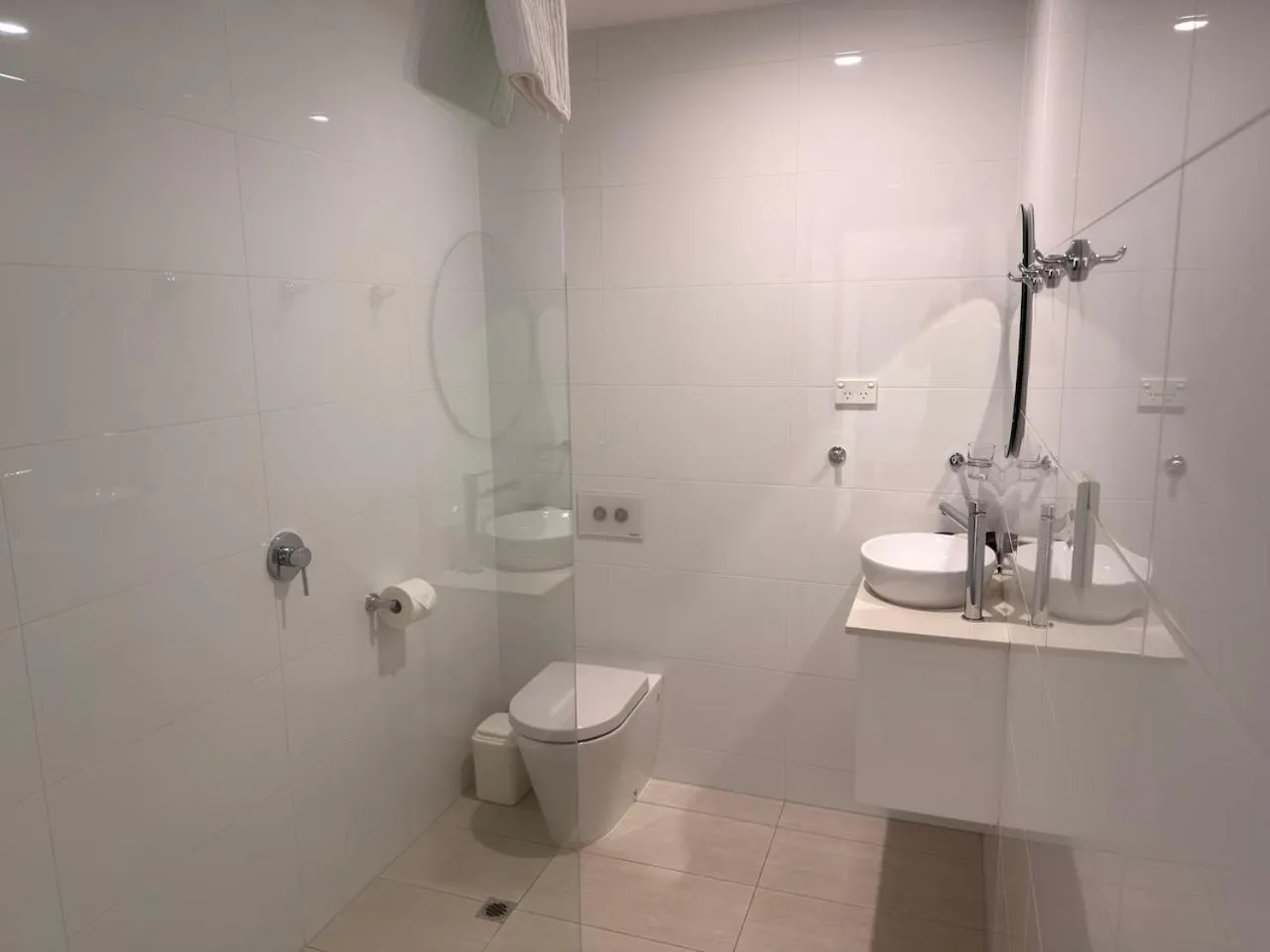 Bathroom in Debbie's Place