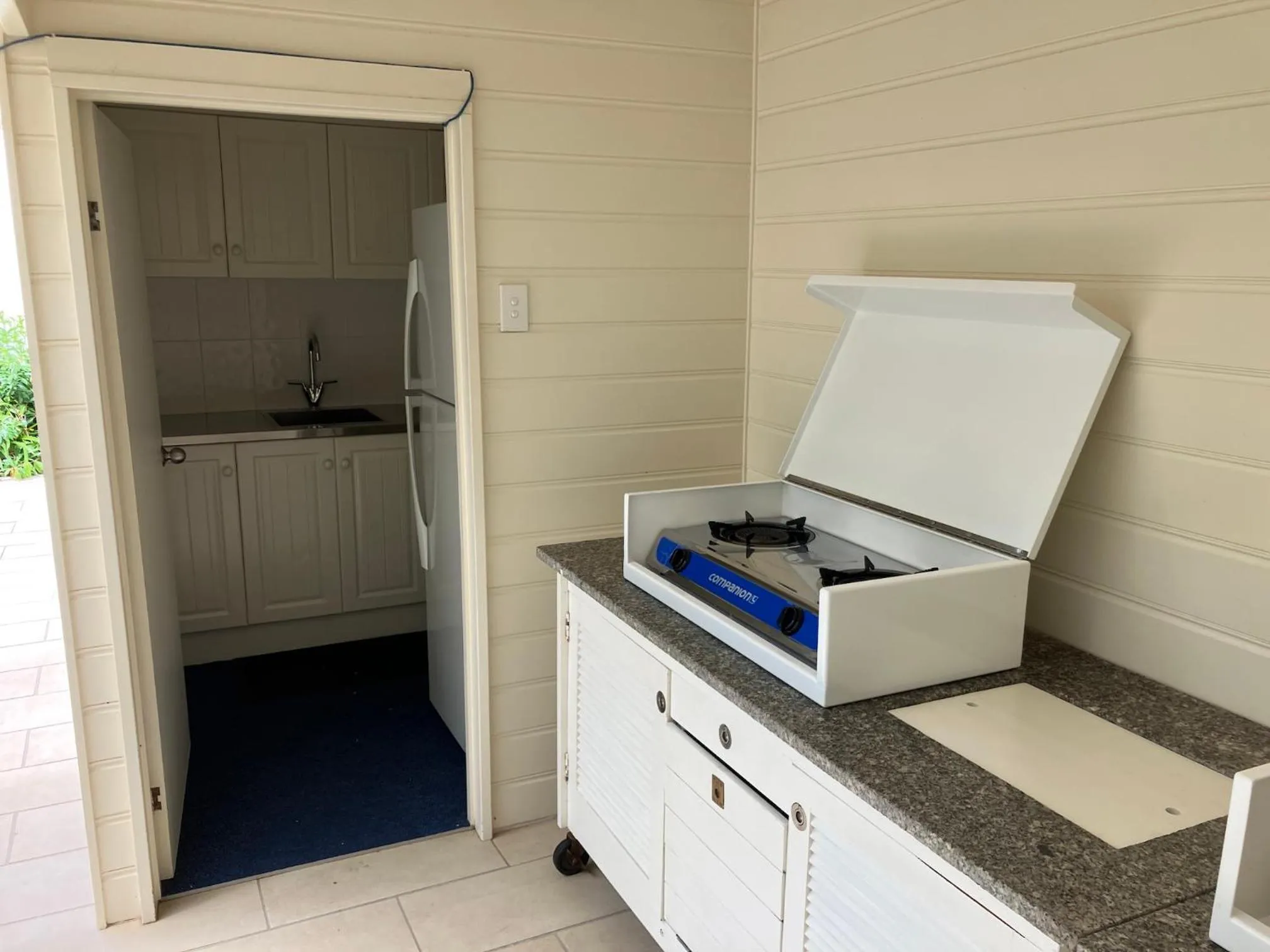 BBQ facilities in Debbie's Place