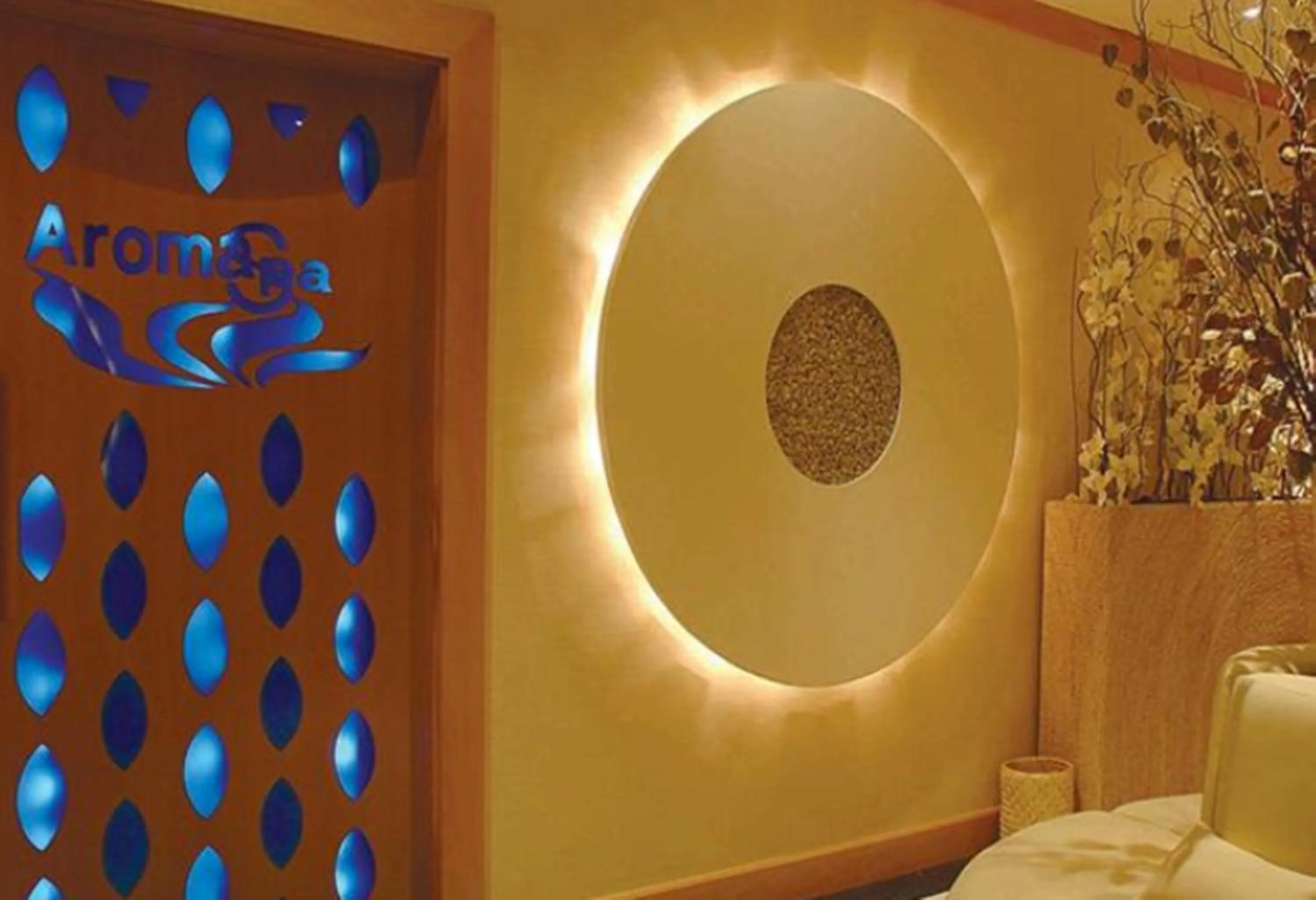 Fitness centre/facilities in Issham Hotel