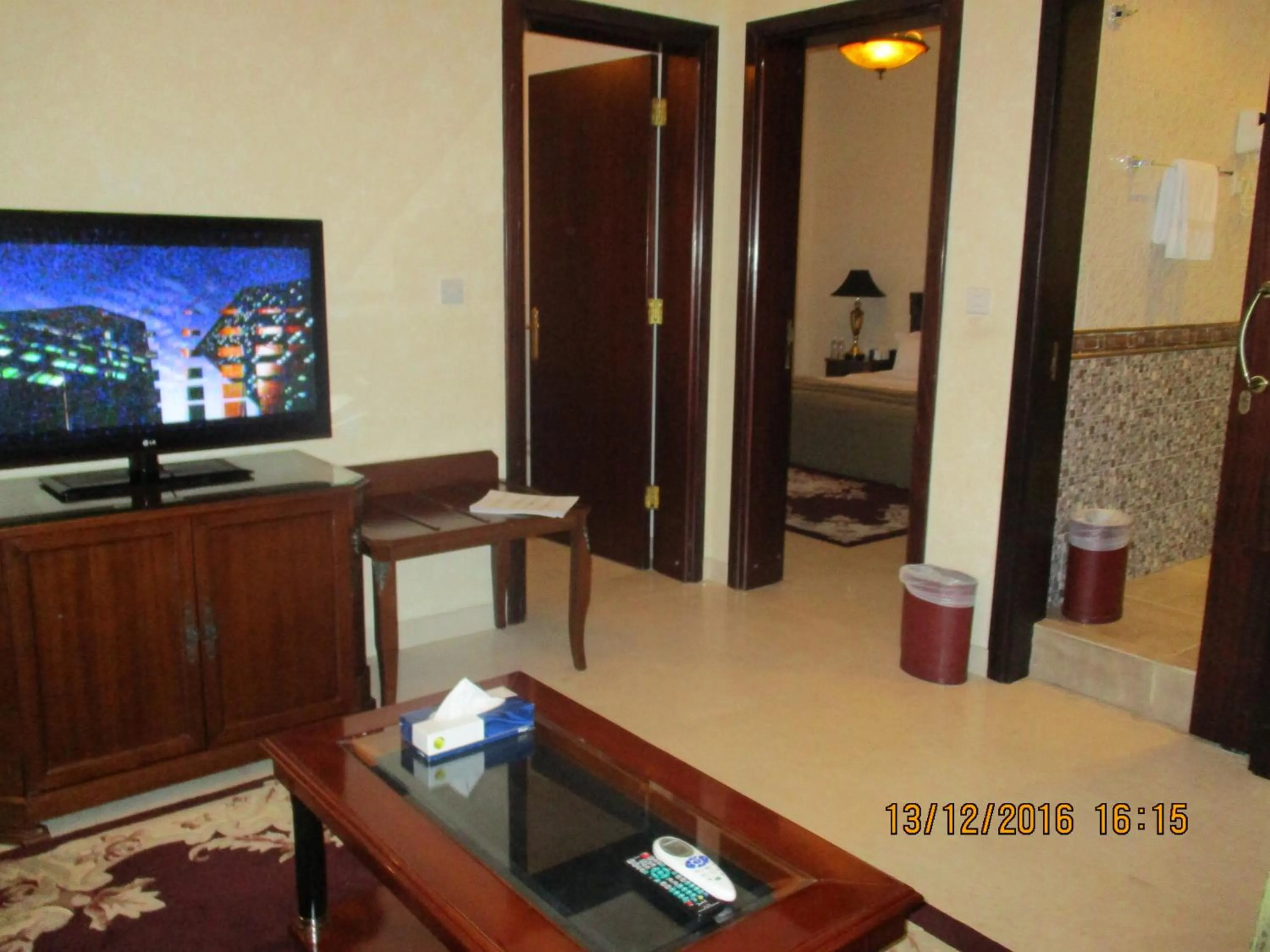 TV and multimedia, TV/Entertainment Center in Issham Hotel