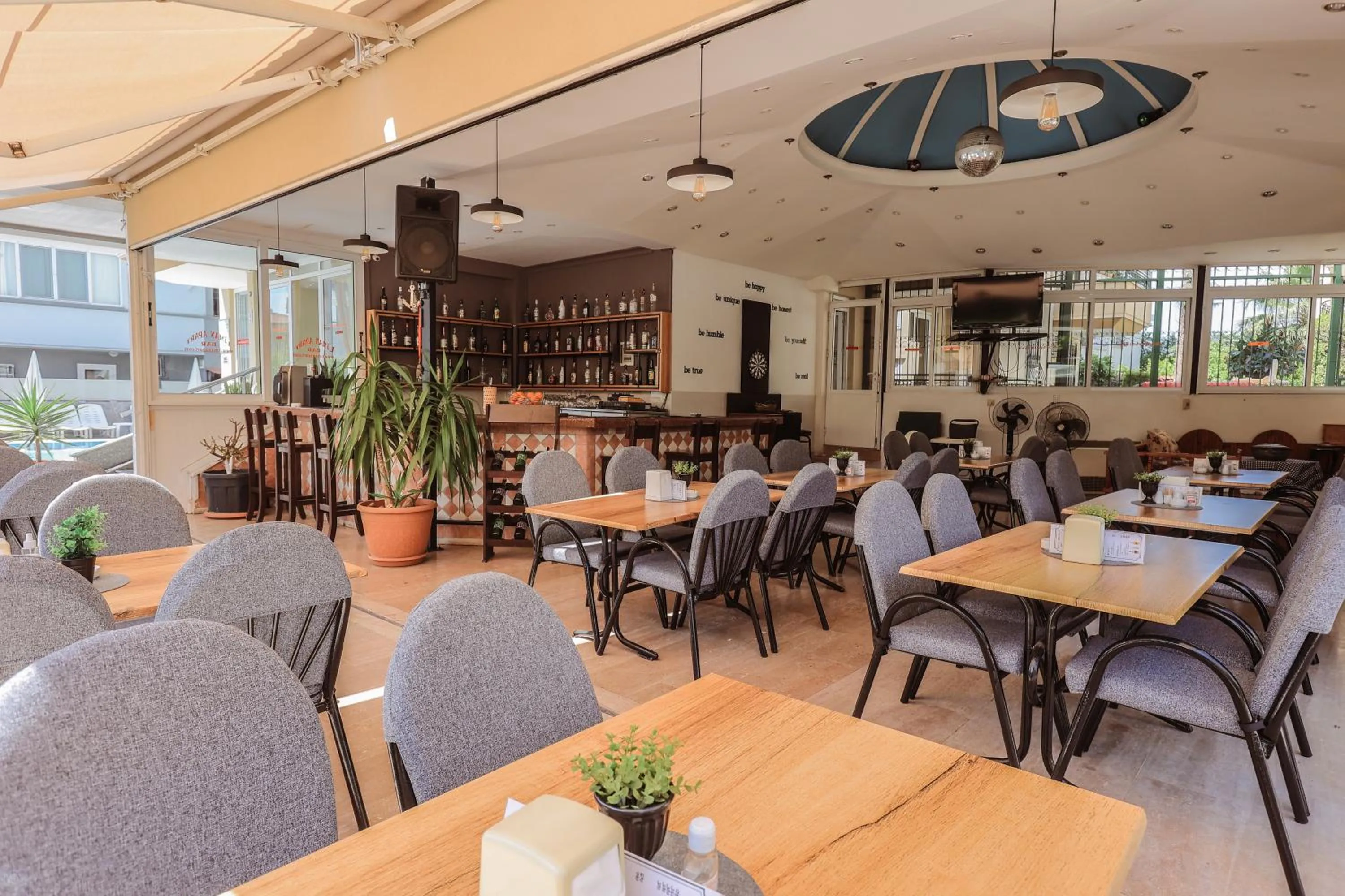 Restaurant/places to eat in Marmaris Liman Apart