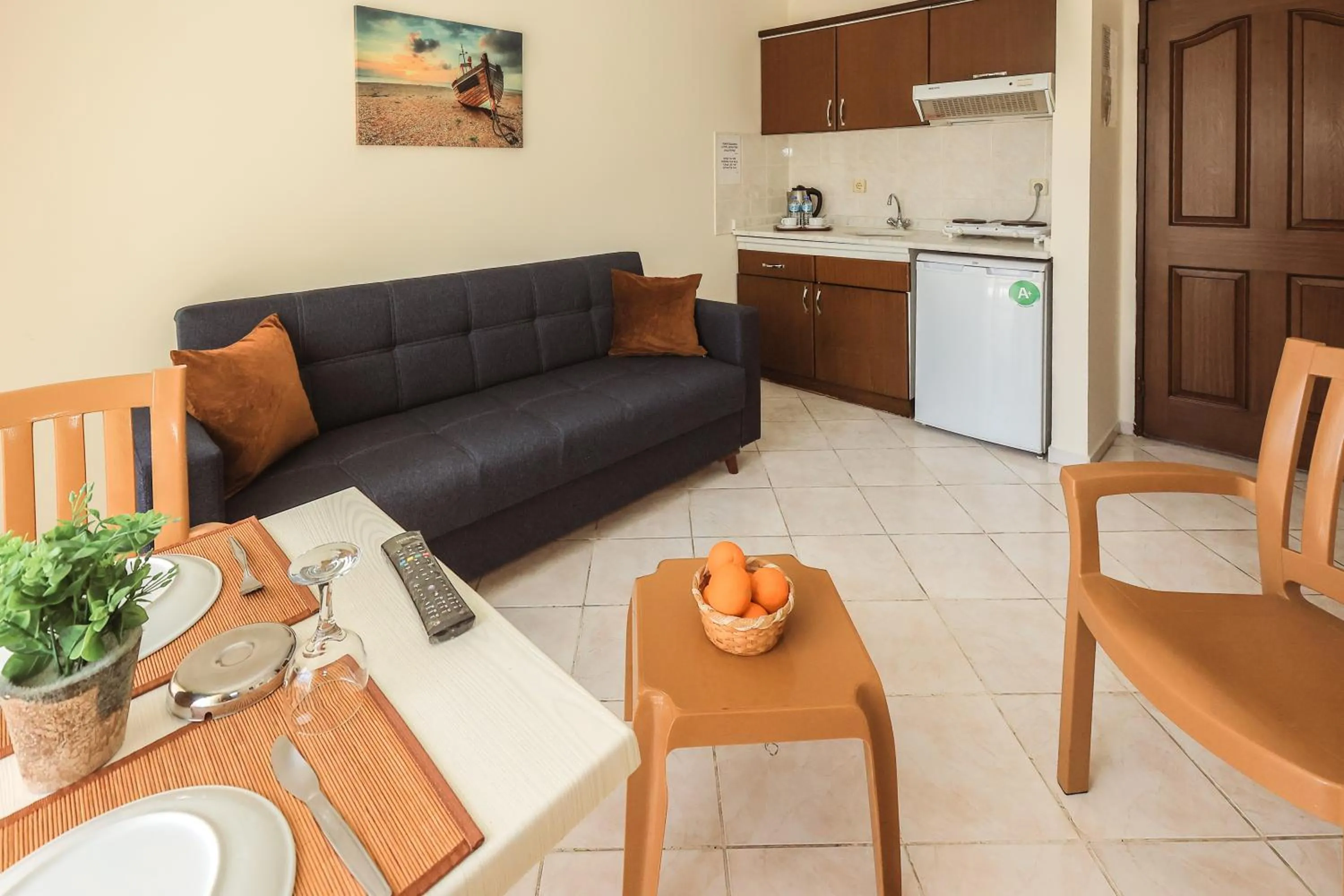 Living room in Marmaris Liman Apart