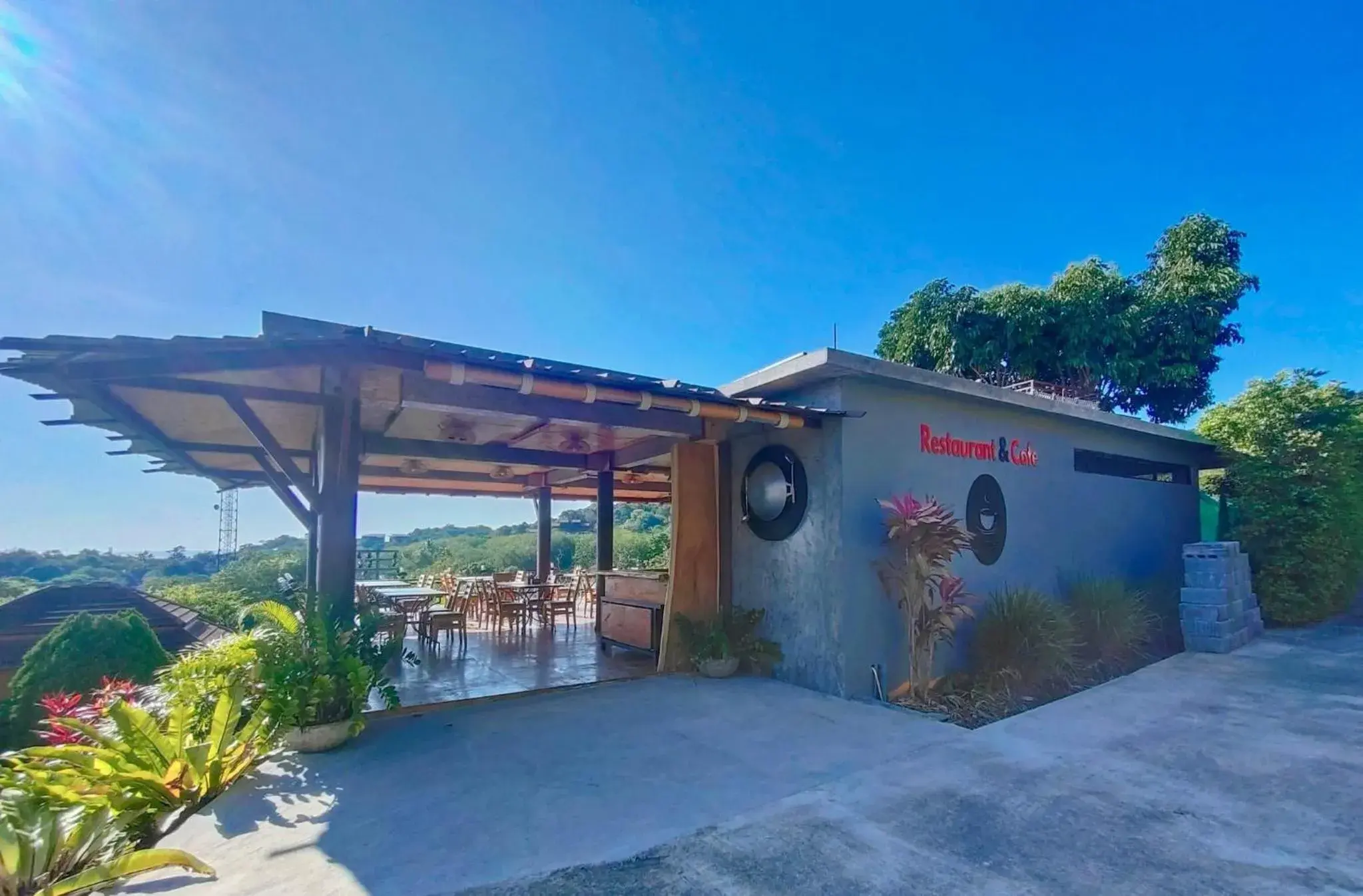 Restaurant/places to eat in Puteri Lanta Family Villas Restaurant/places to eat in Puteri Lanta Family Villas