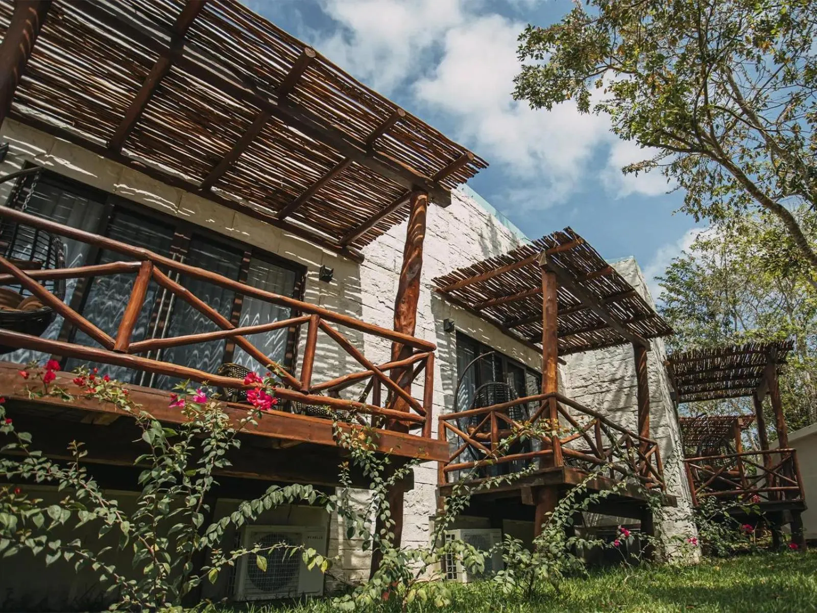 Day in Mia Bacalar Luxury Resort & Spa