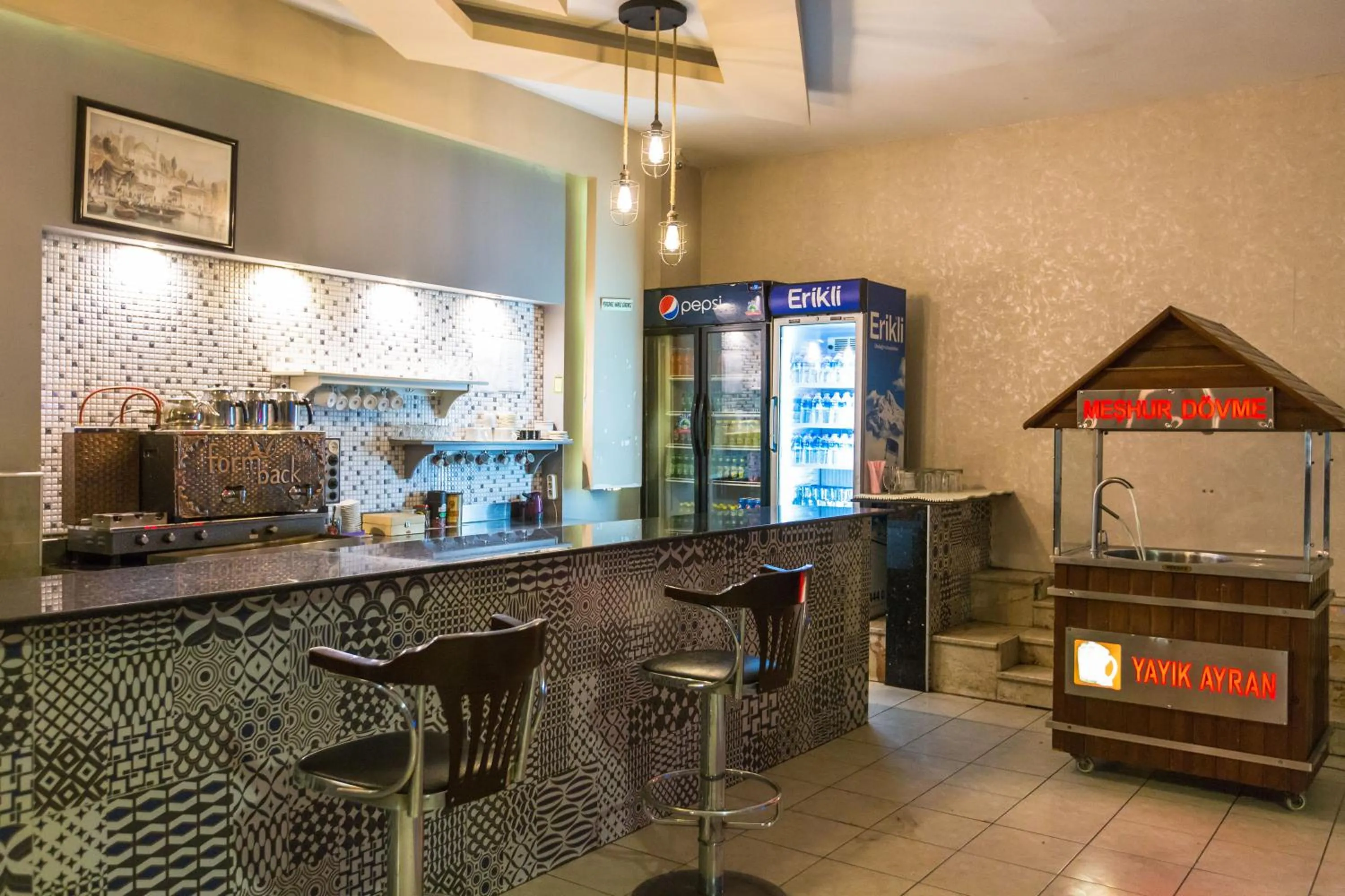 Coffee/tea facilities in Formback Thermal Suit & Apart