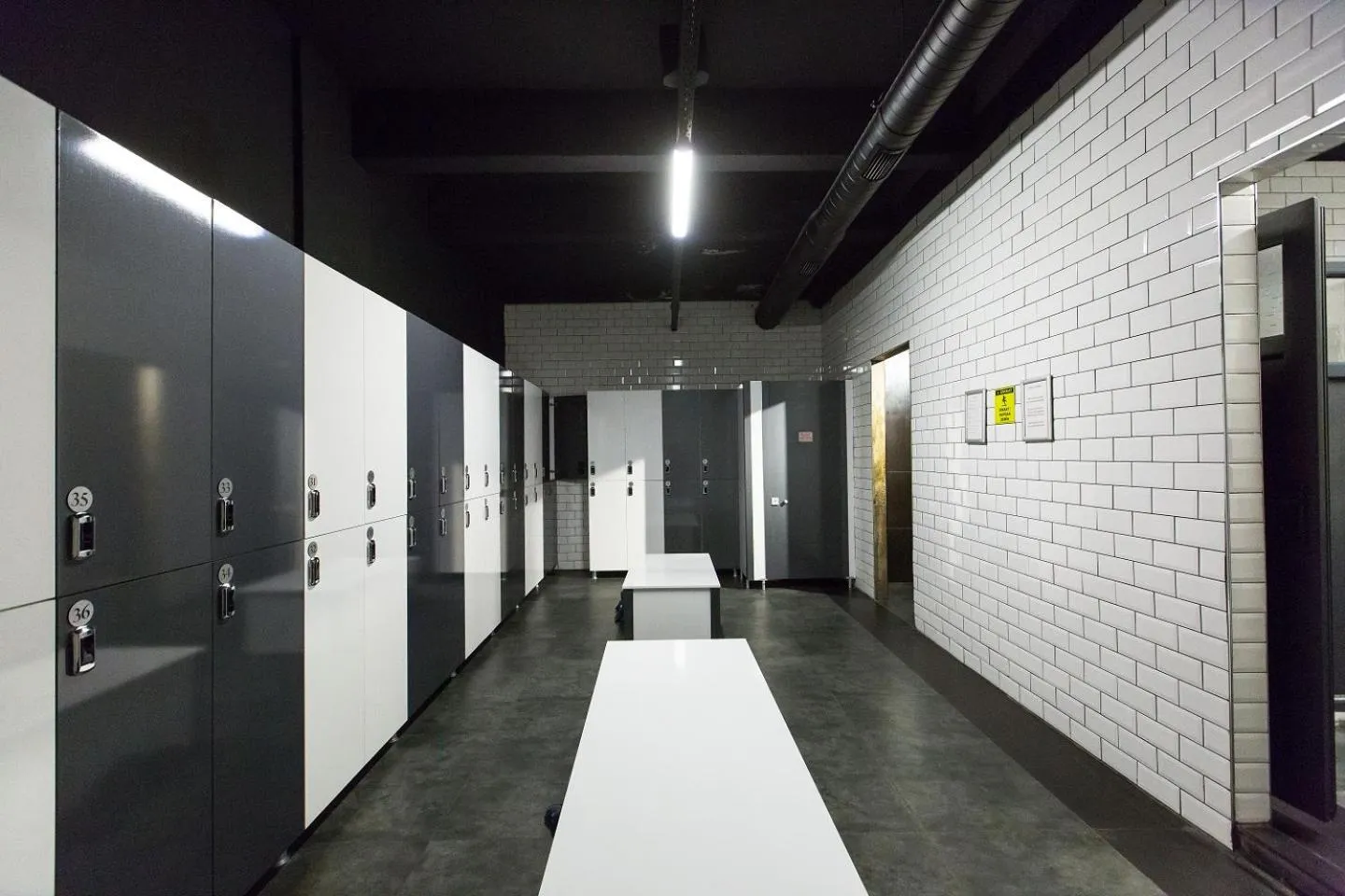 Sports in Formback Thermal Suit & Apart