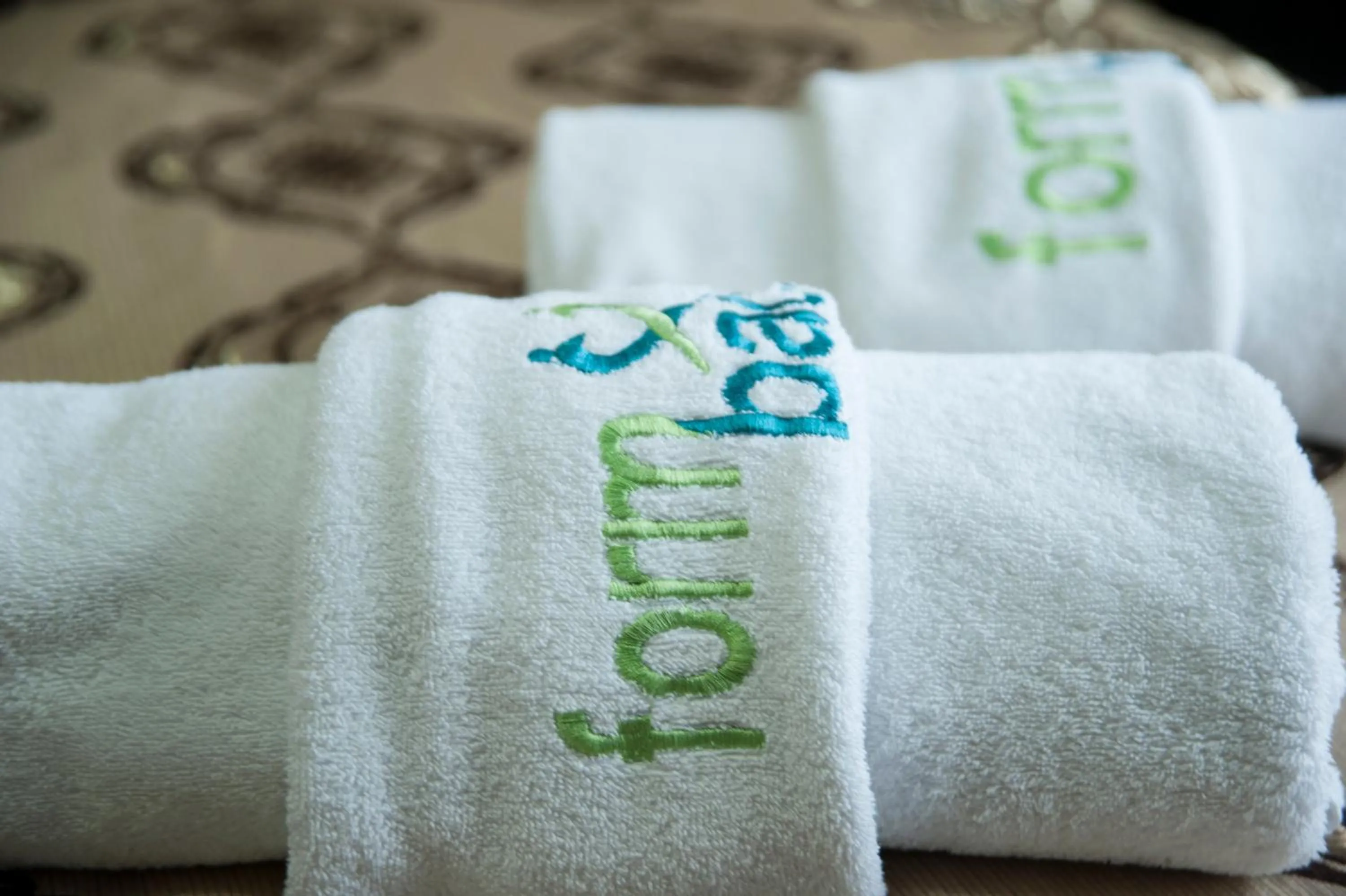 Property logo or sign in Formback Thermal Suit & Apart