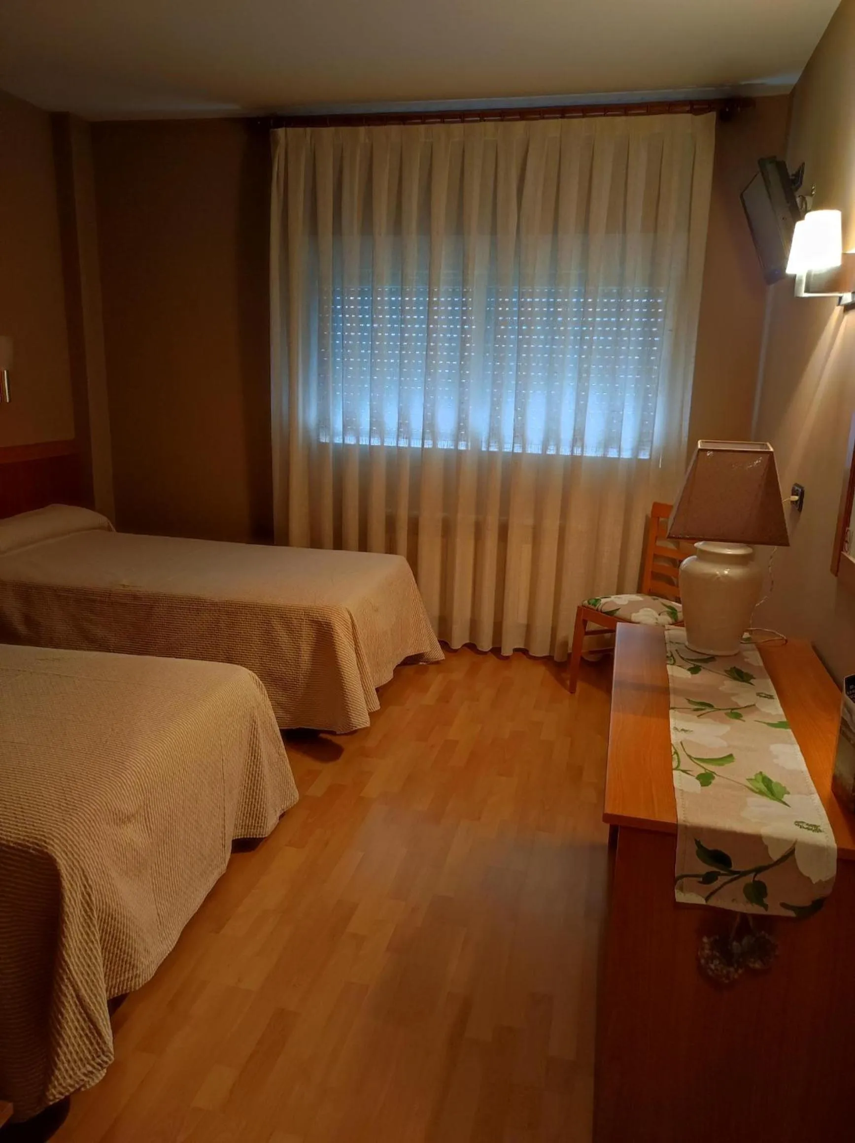 Photo of the whole room in Hotel Área Suco